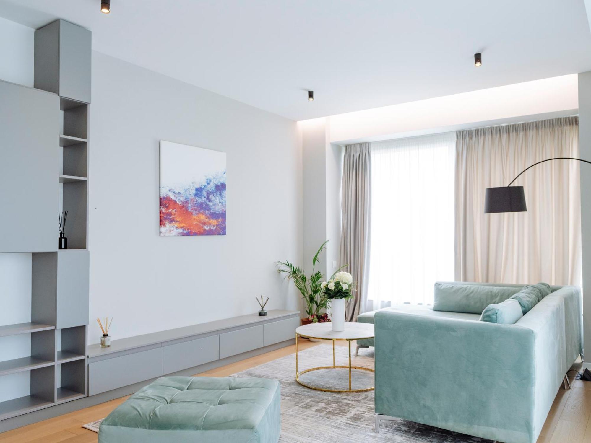 Luxury Living: Spectacular Views & Modern Elegance Bucharest