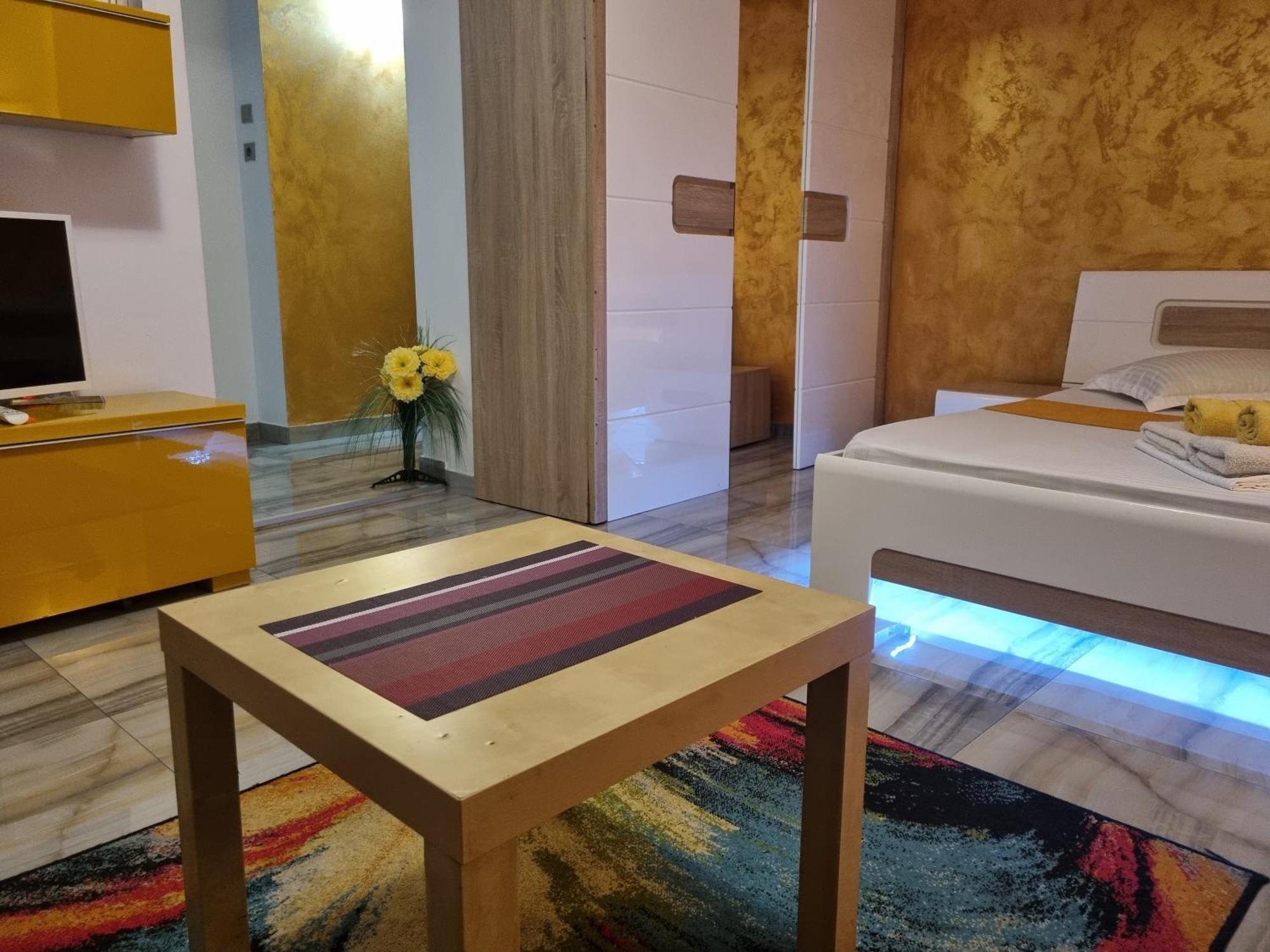 Golden Studio- Panoramic View With Terrace Bucharest