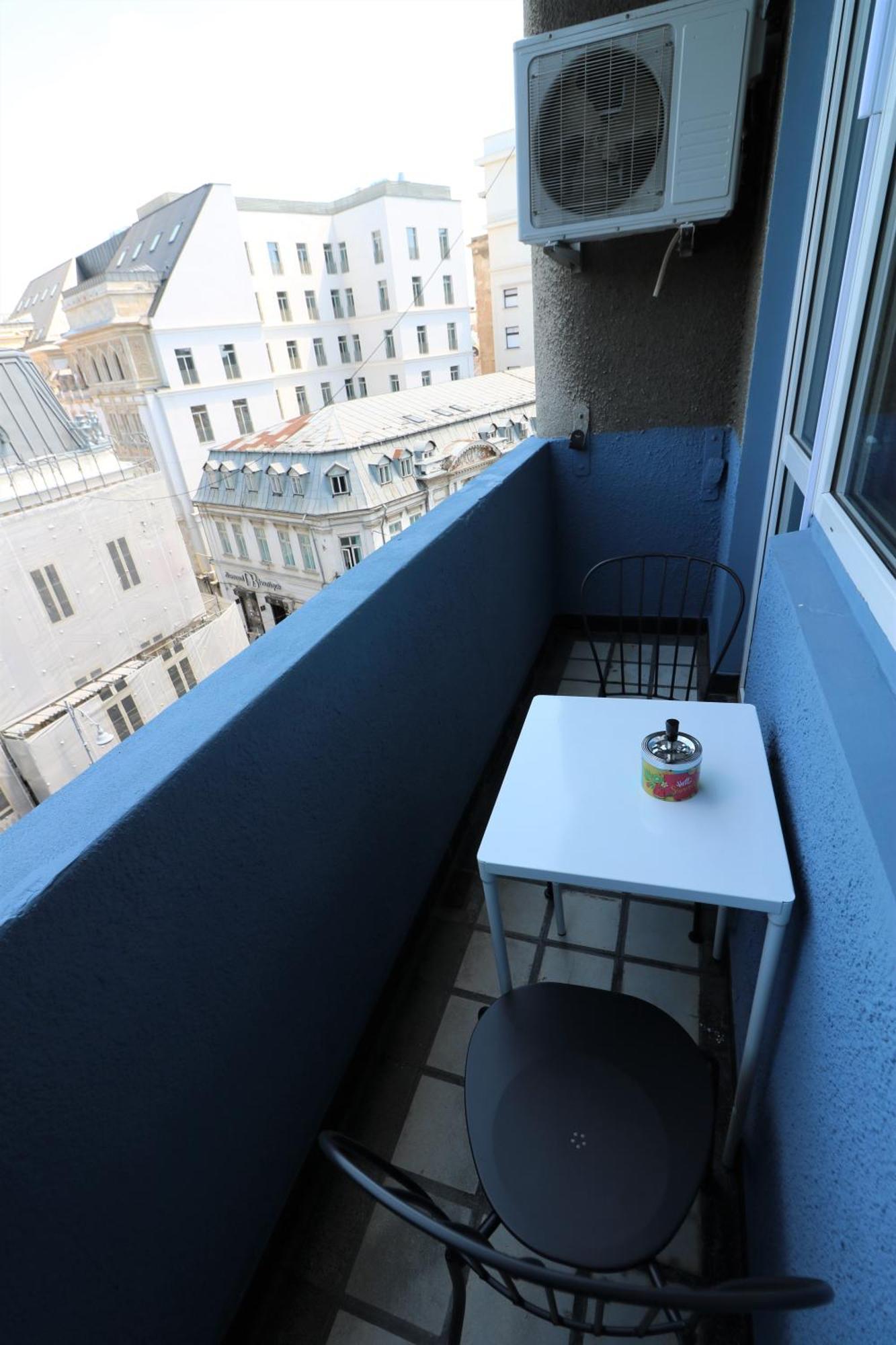 Charming Cozy - Old Town - Free Minibar Apartment Bucharest