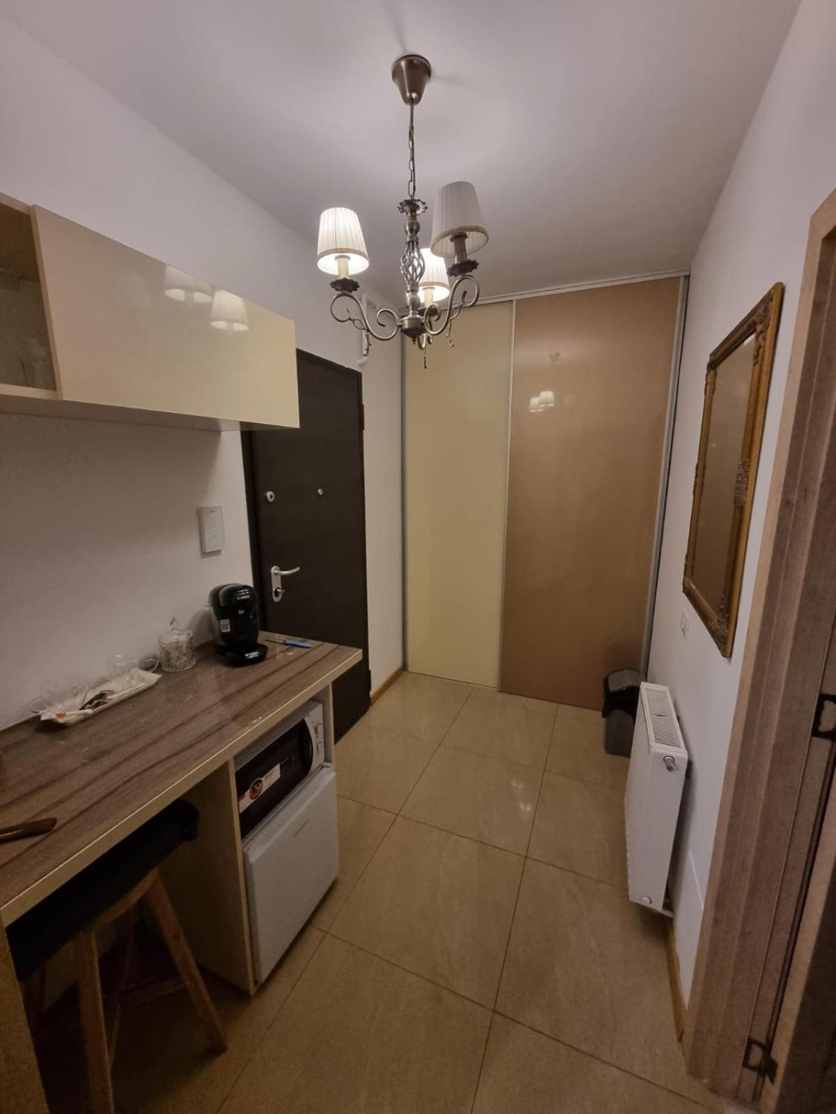 Apartment Deluxe Jacuzzi & Baldaquin