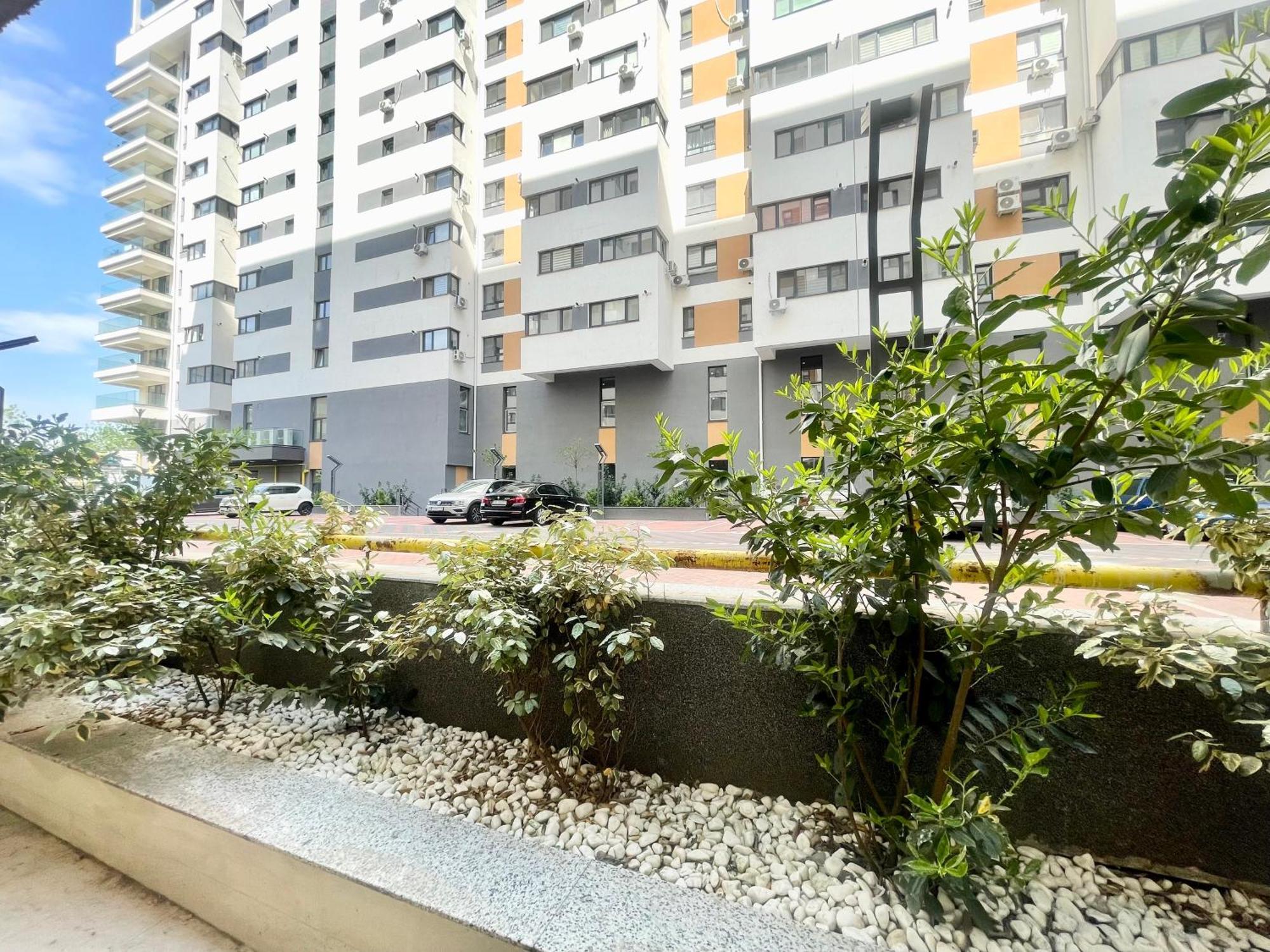 Adress Cd12 Apartment *