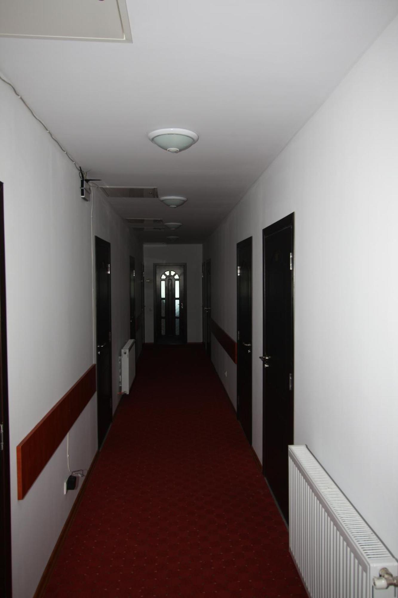 Hotel Basarab Bucureşti