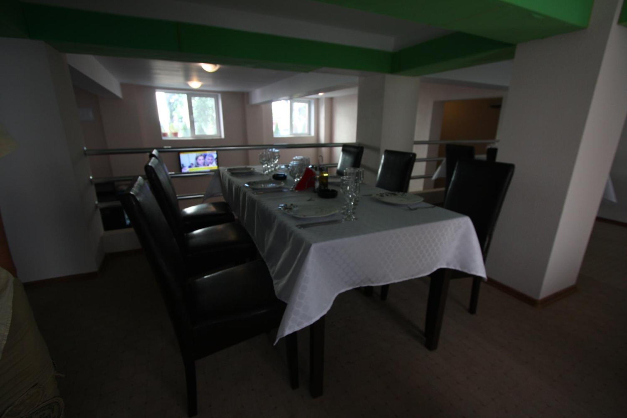 Hotel Basarab 2*