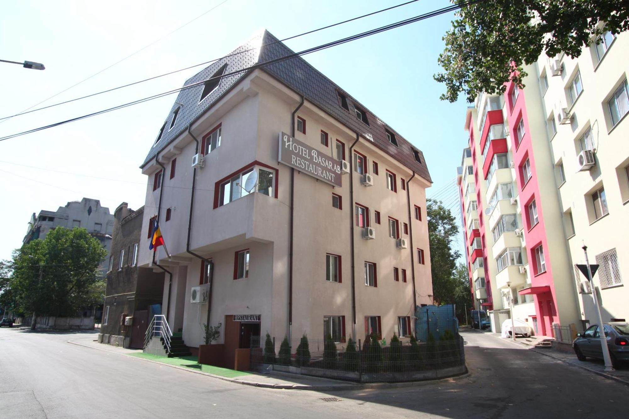 Hotel Basarab 2*