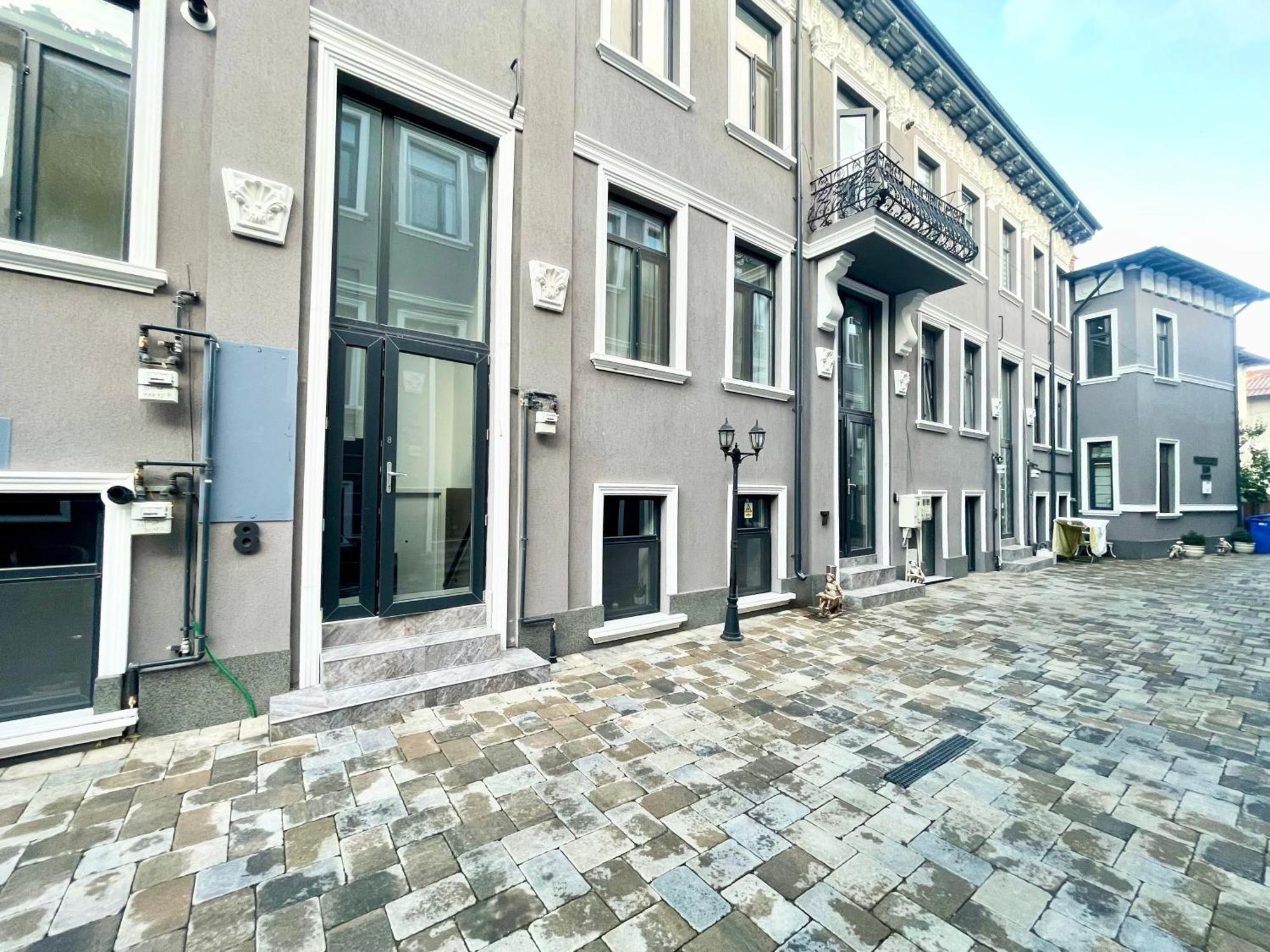 Old Town Retreat No 8 * Bucureşti