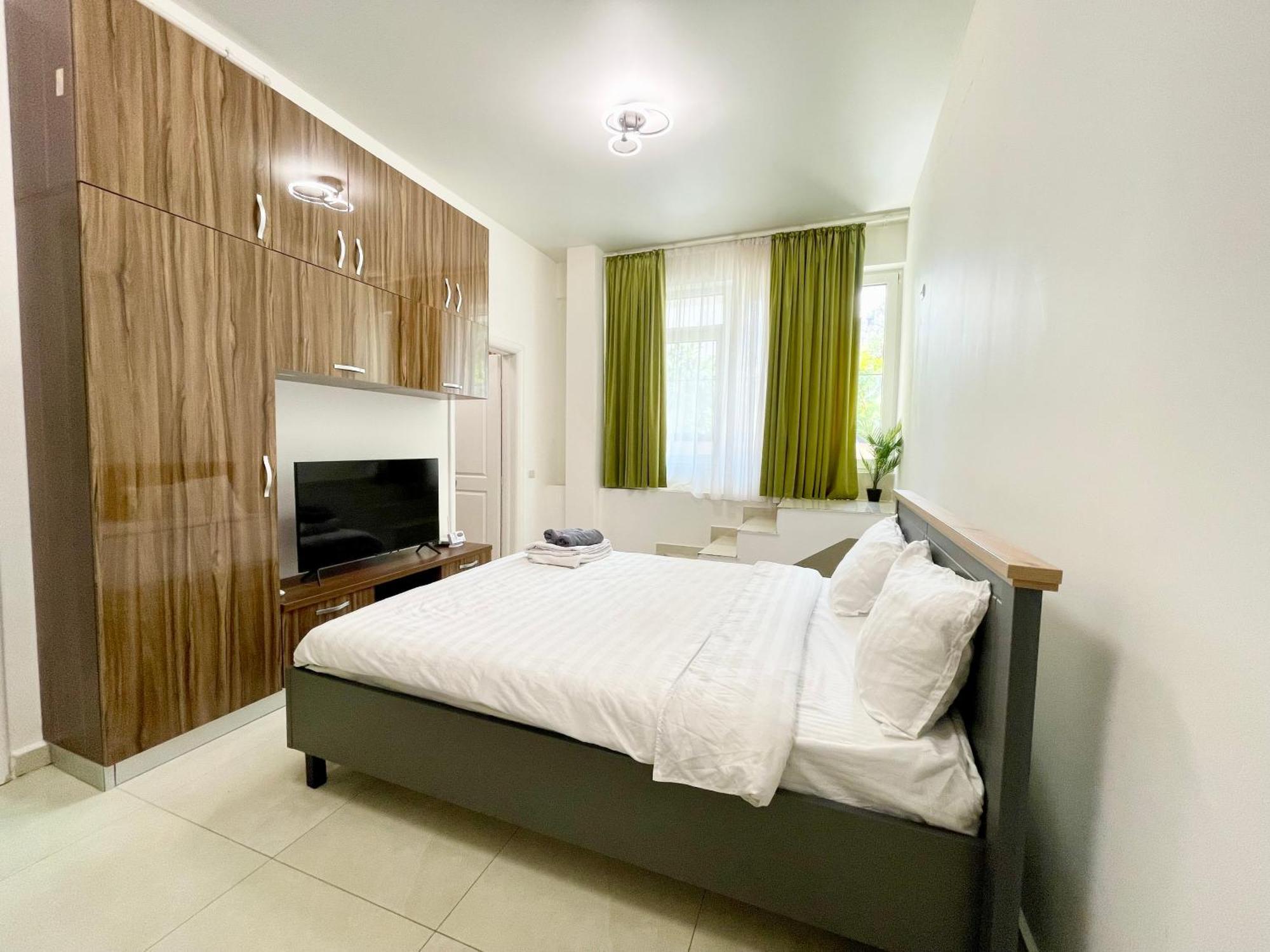 Adress Dd19 Apartment *