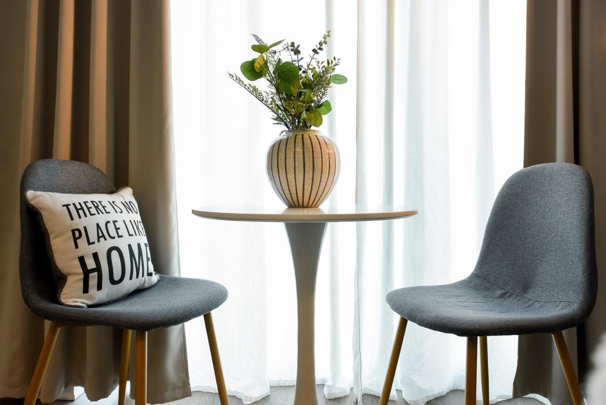 Infinite Horizons - Modern Living In North Business District Apartment Bucharest