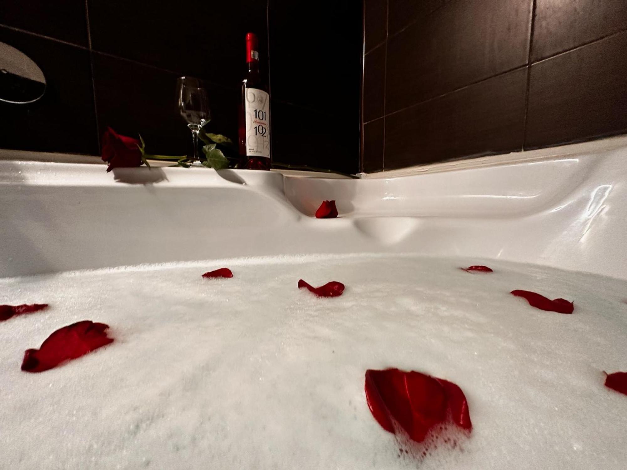 Romantic Charm, Spa, Free Early Check-in Bucharest