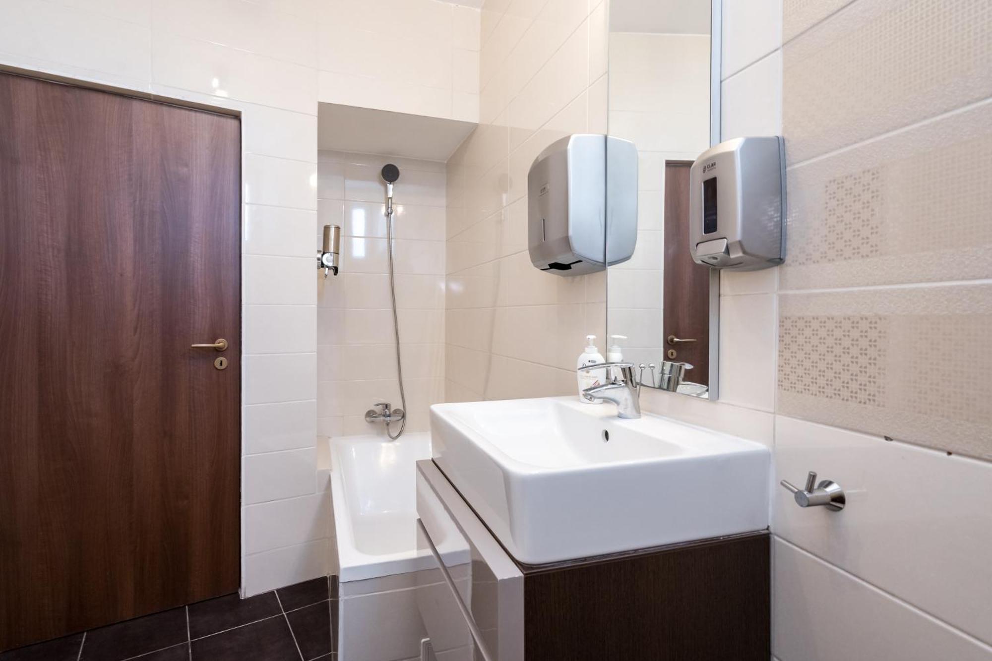 Highline Downtown Residences 6 Persons Family Bucureşti