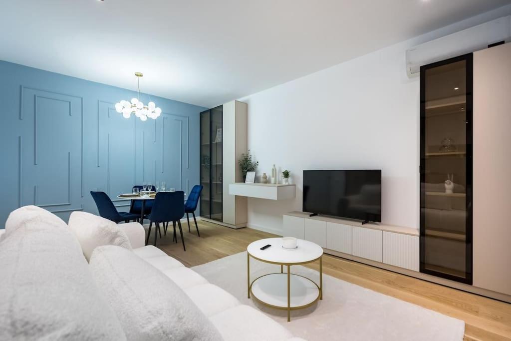 Soft Cloud 1br In Business Area Bucareste