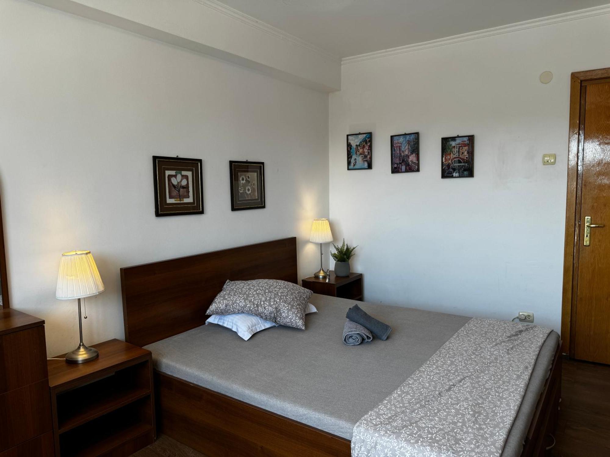Palace Of Parliament 3 By Chr Luxury Property * Bucharest