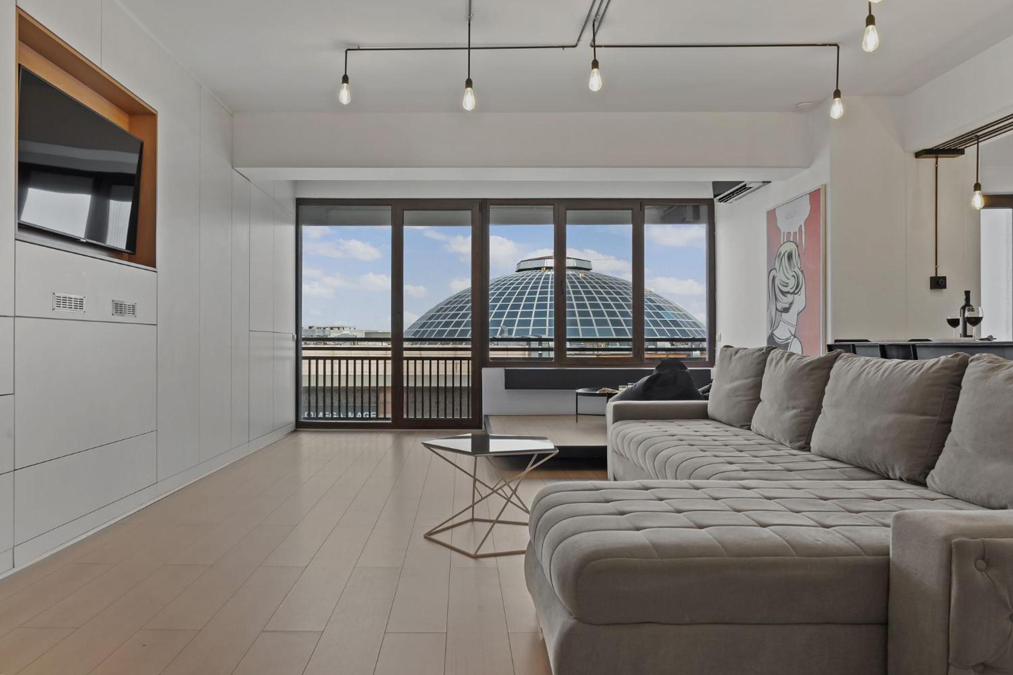 Rh - Opposite Mall, Metro, Balcony - Rh Living Bucharest