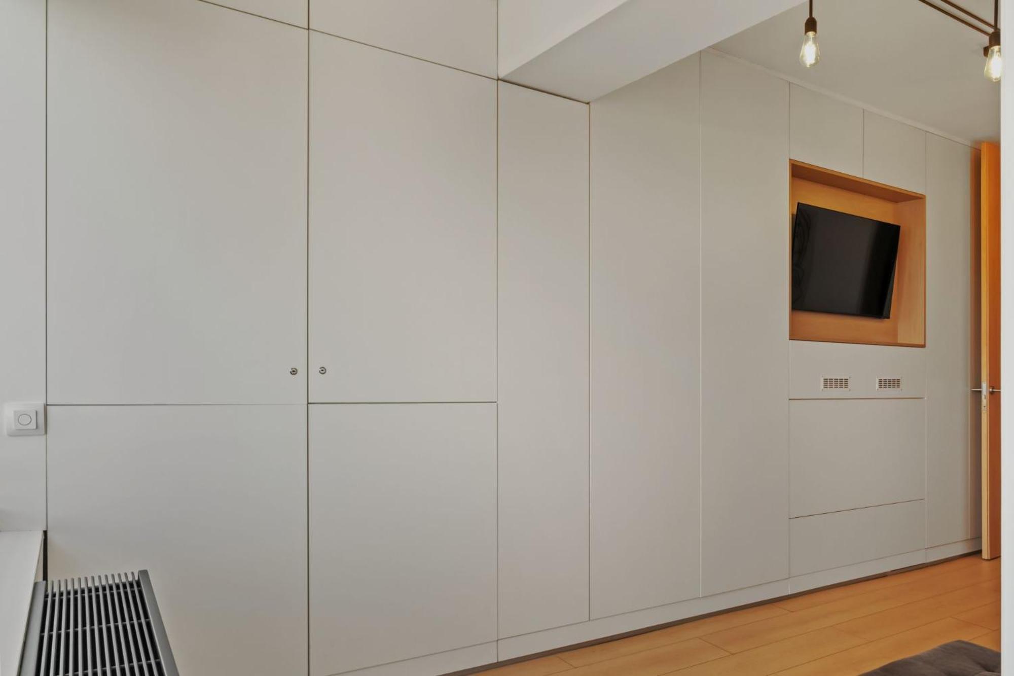 Rh - Opposite Mall, Metro, Balcony - Rh Living Apartment Bucharest