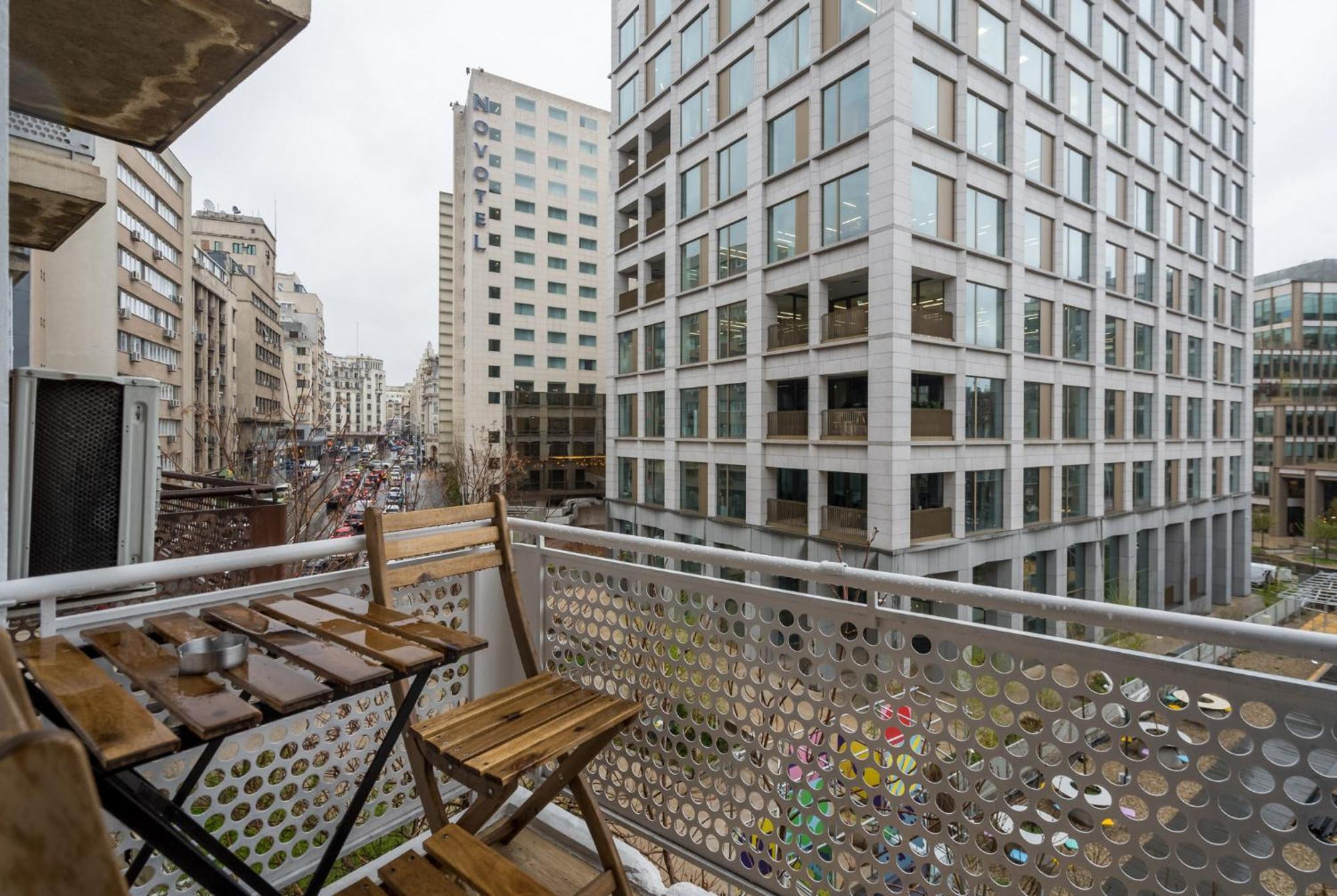 Borealis Calea Victoriei View Netflix Apartament