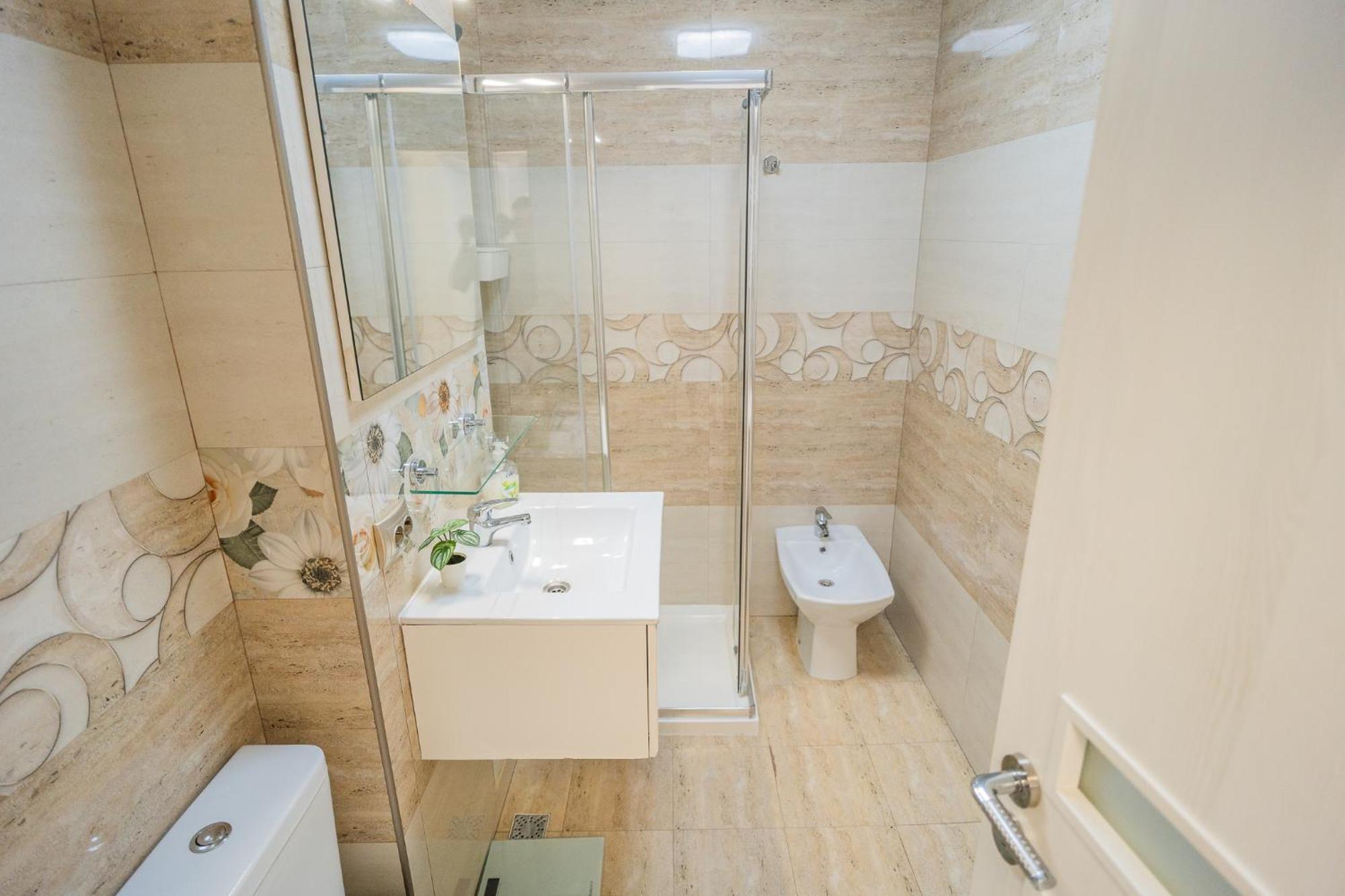 Luxury 2br On Decebal Avenue Apartment Bucharest