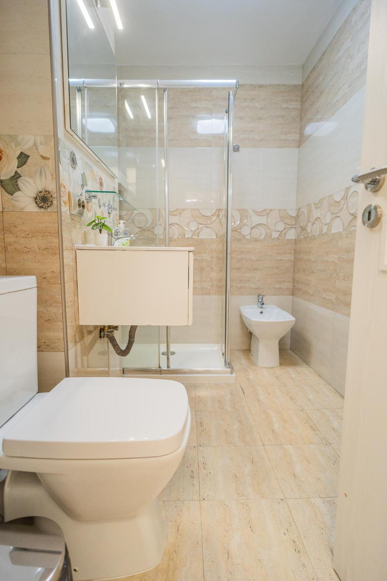 Apartment Luxury 2br On Decebal Avenue *