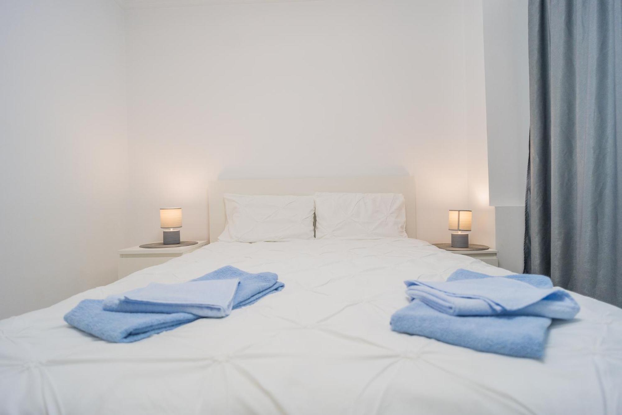 Luxury 2br On Decebal Avenue