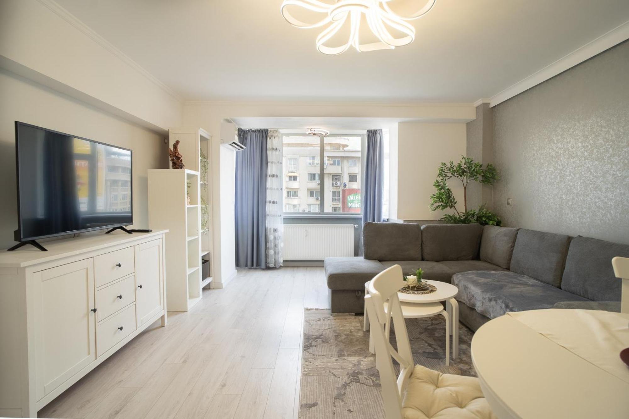 Luxury 2br On Decebal Avenue Apartment