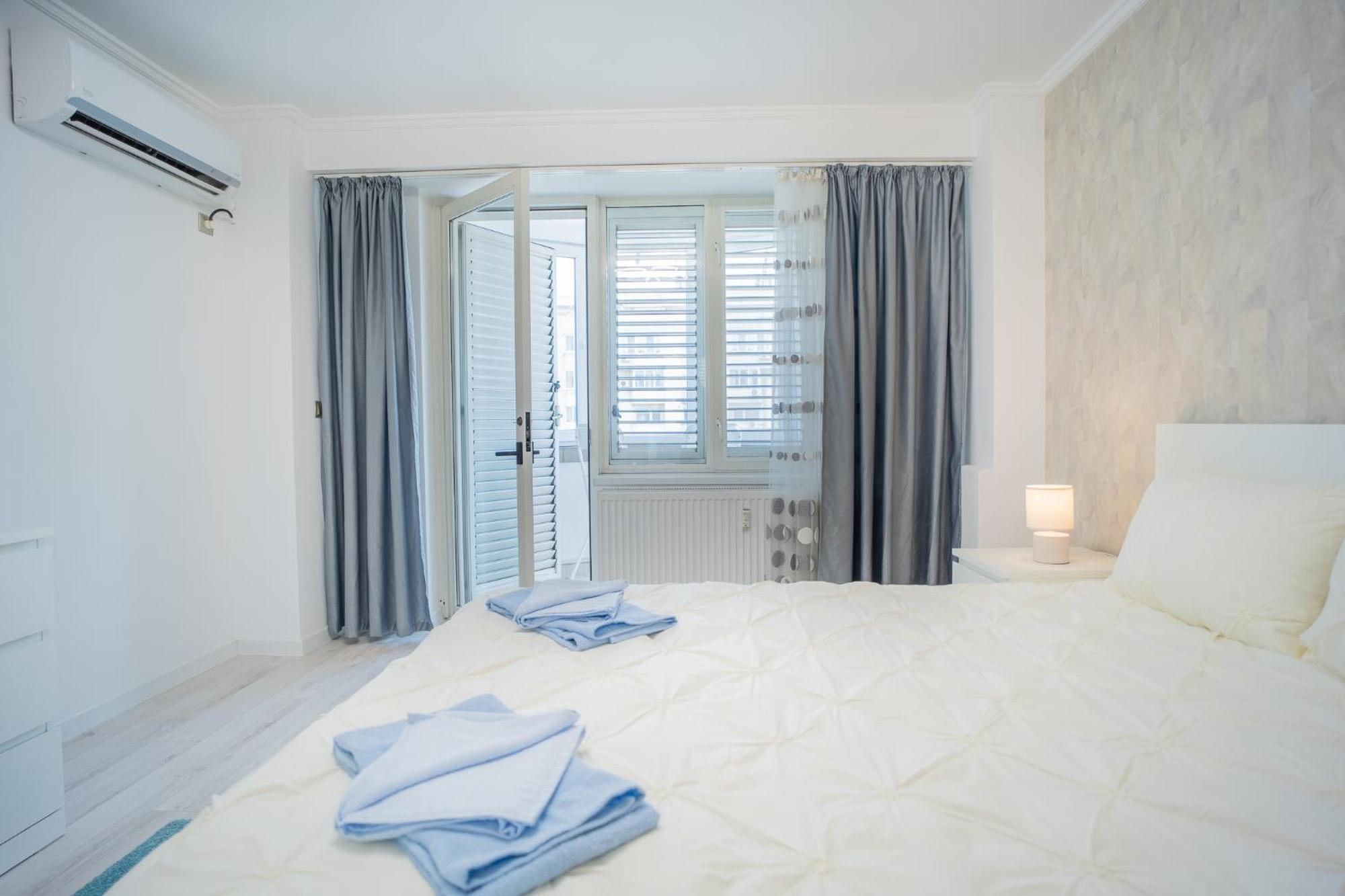 Luxury 2br On Decebal Avenue