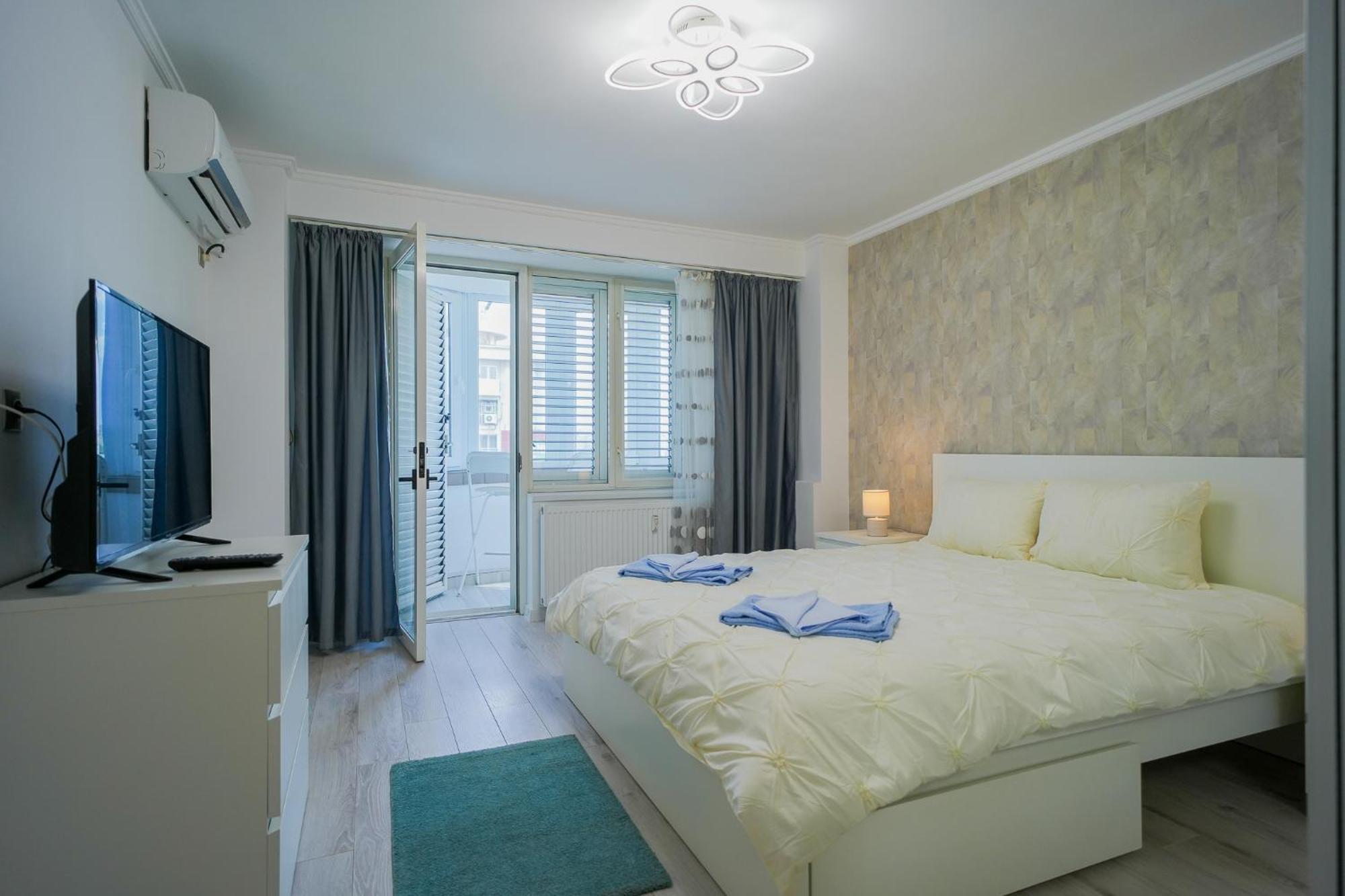 Luxury 2br On Decebal Avenue Apartment *