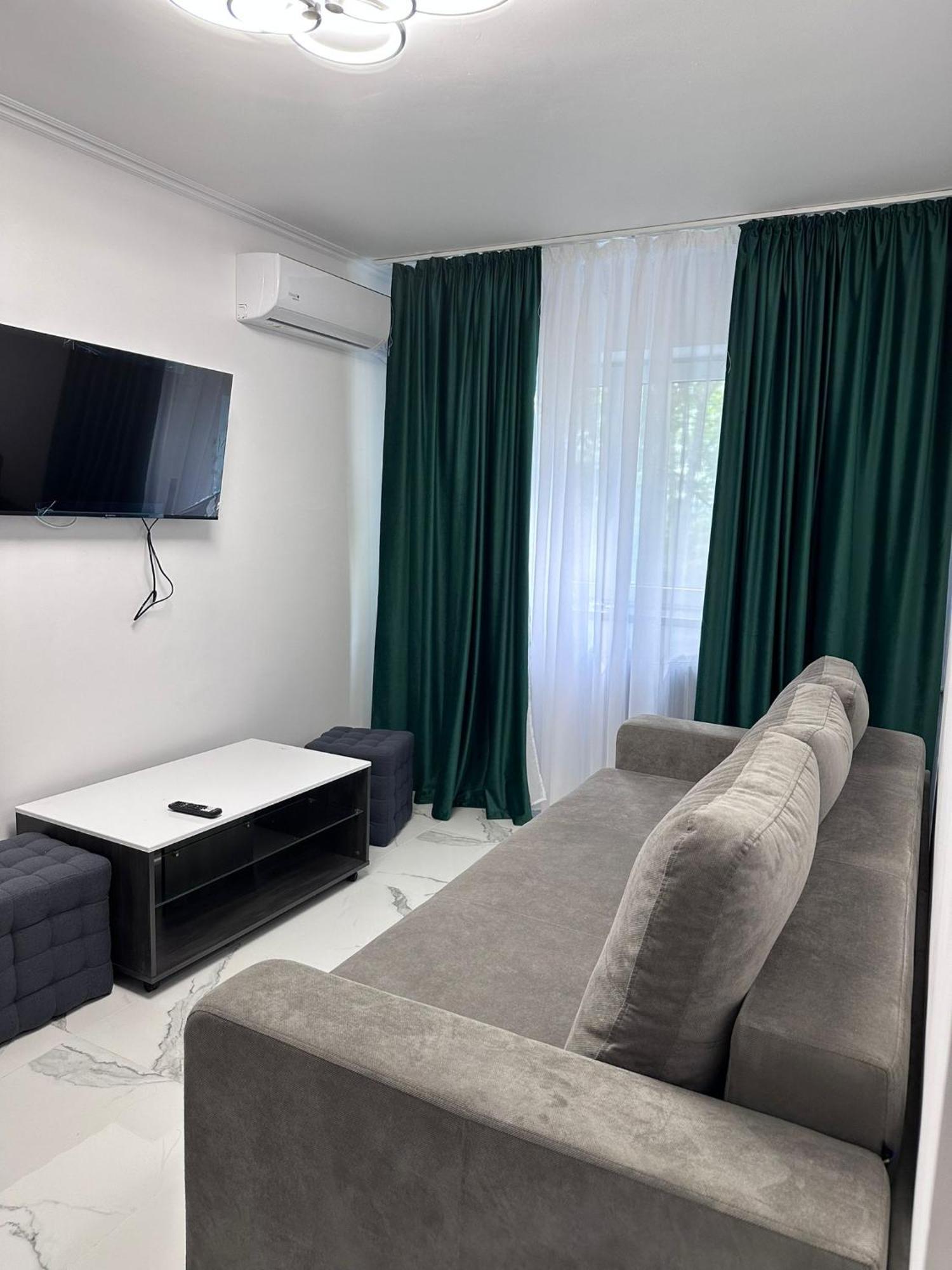 Apartment 3 Trapezului *