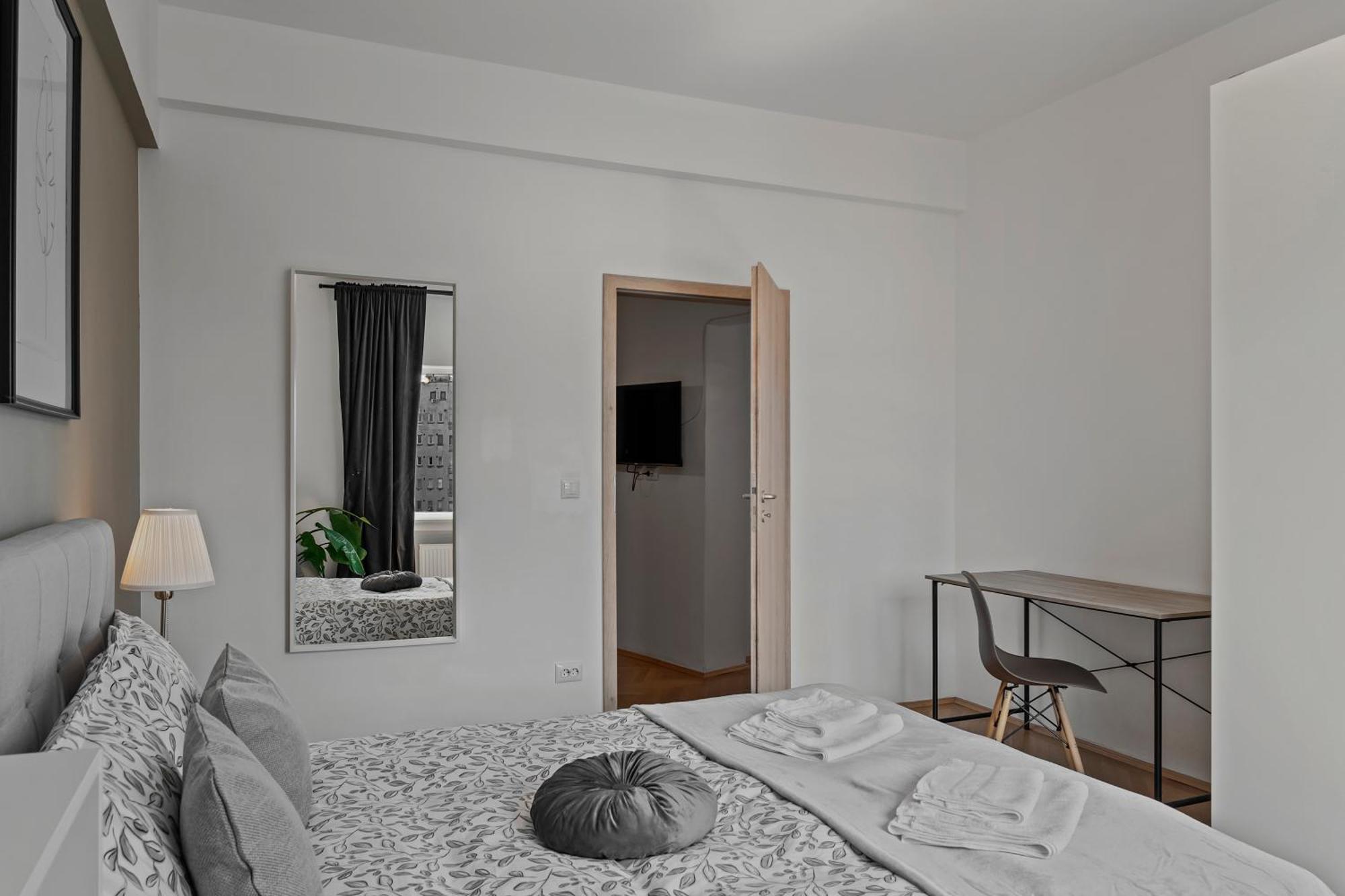 Ultracentral Dreamland 3 Bdrm Apartment