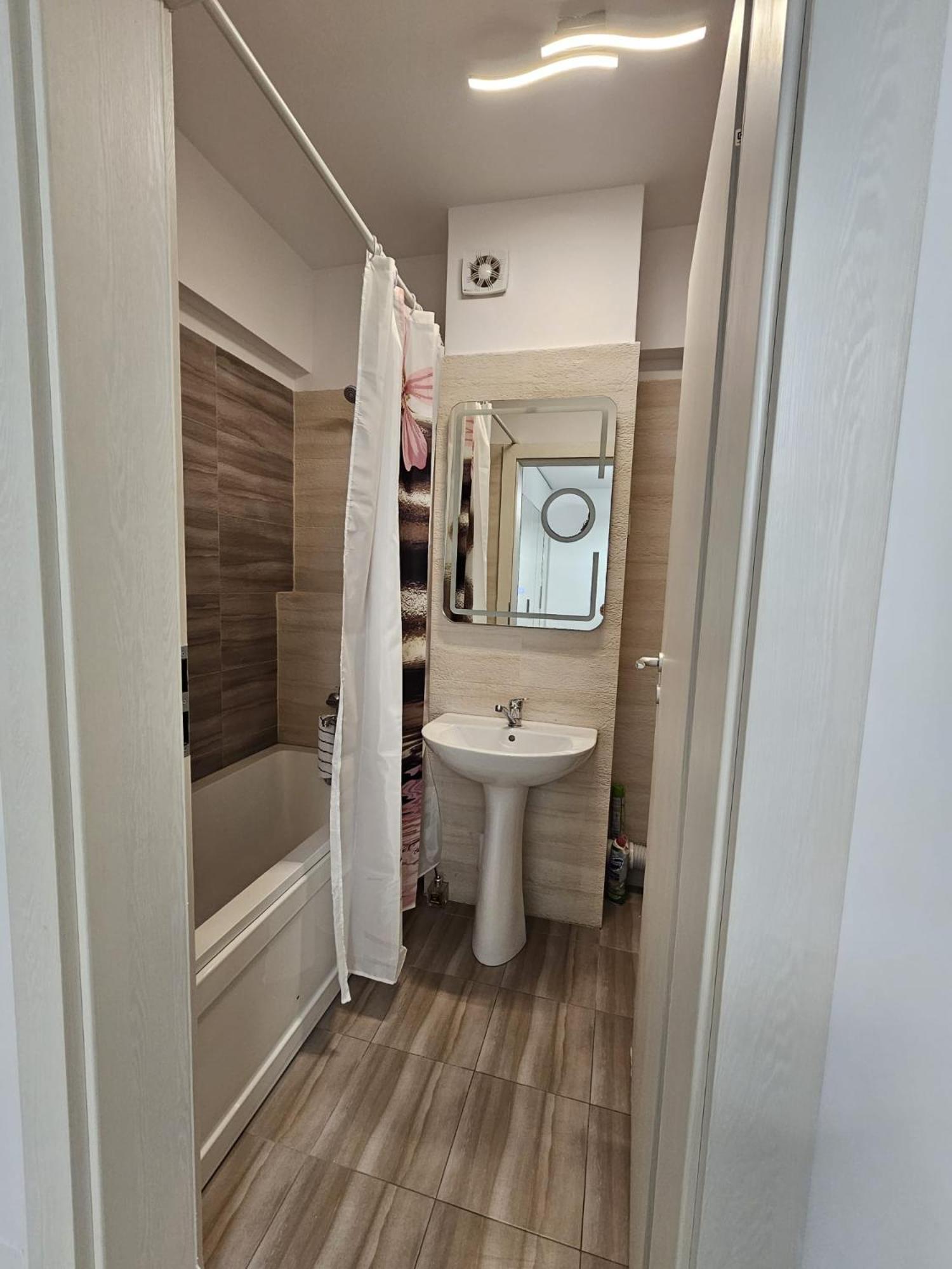 Apartment Studio Titan Park Bucharest