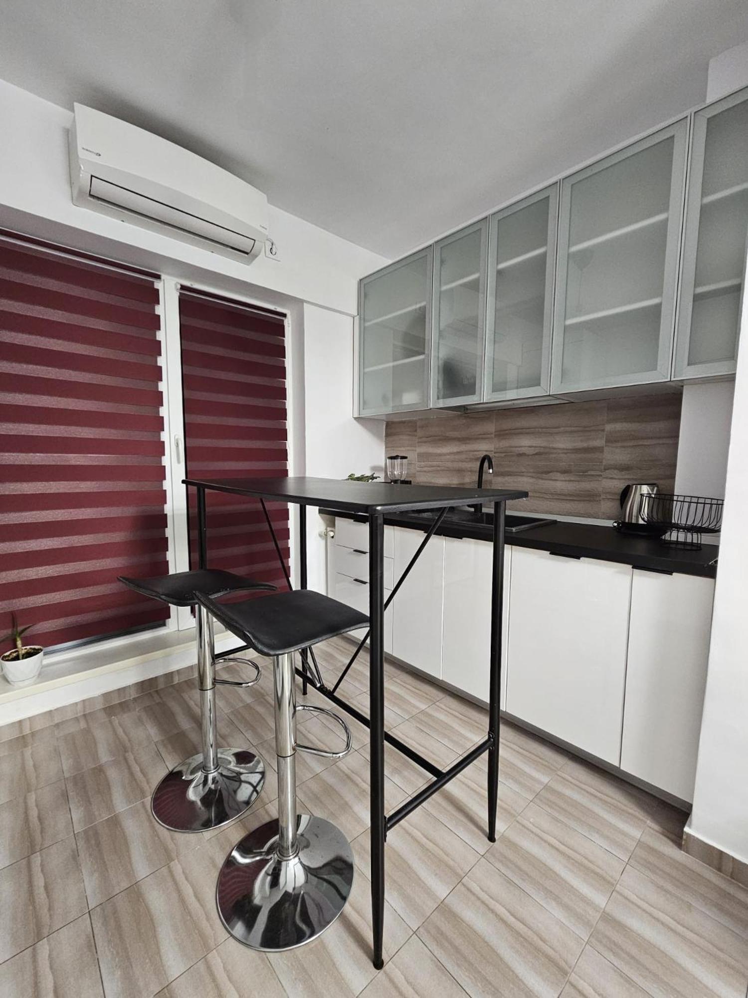 Studio Titan Park * Bucharest
