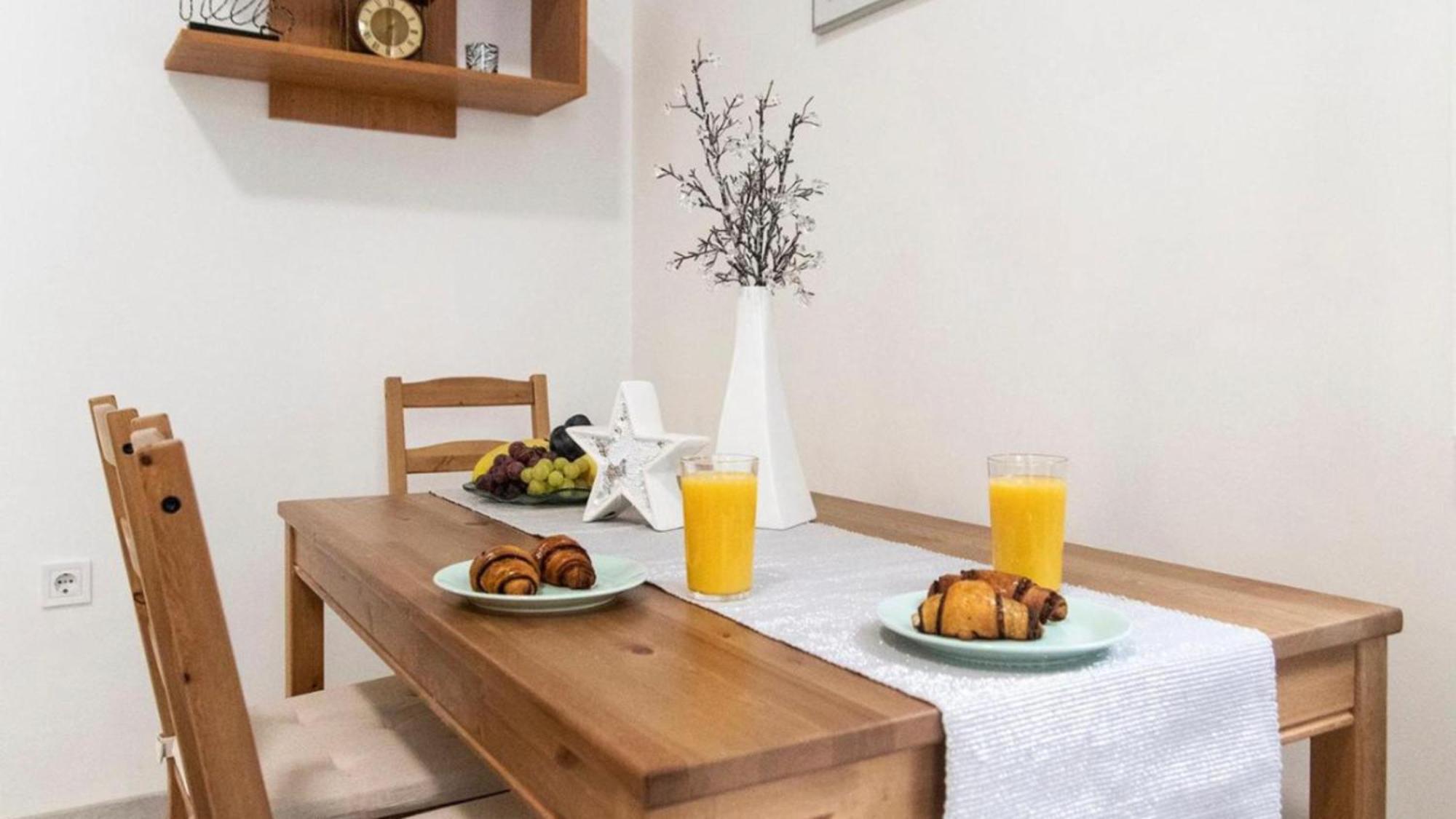 Tohani The Place White Morning, Late Chack-out Available Bucharest