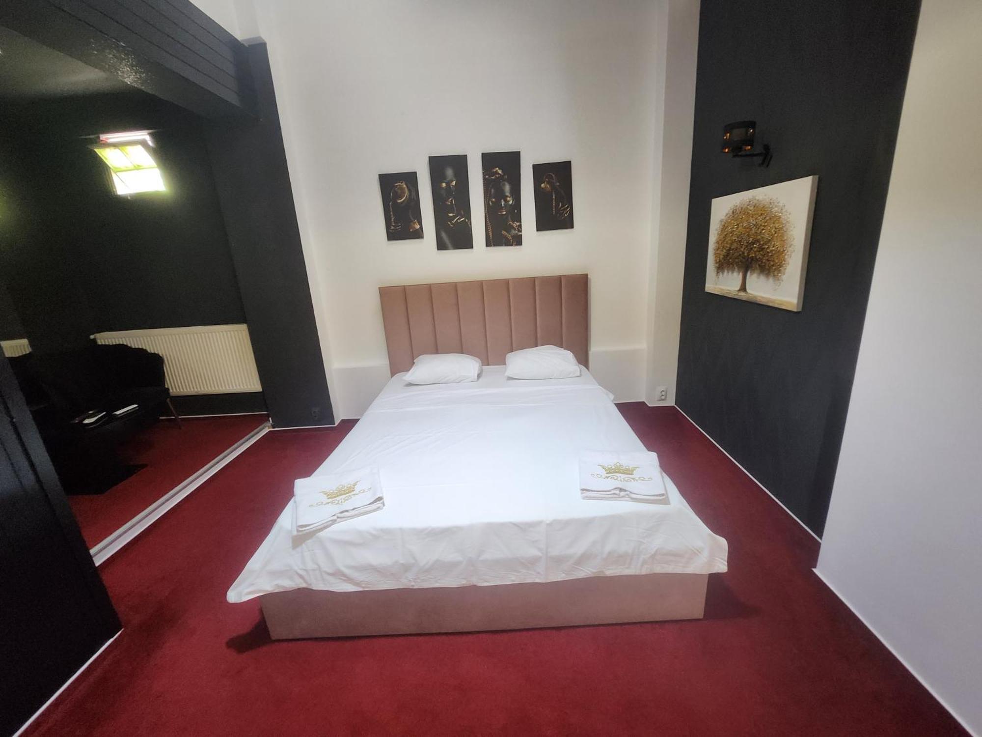 Hotel Karma
