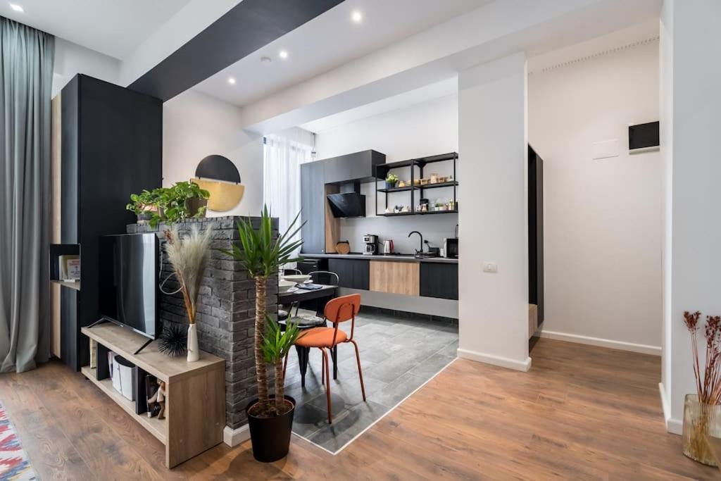 Apartment 15 - New Building & Parking *