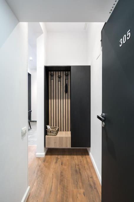 15 - New Building & Parking Apartment *
