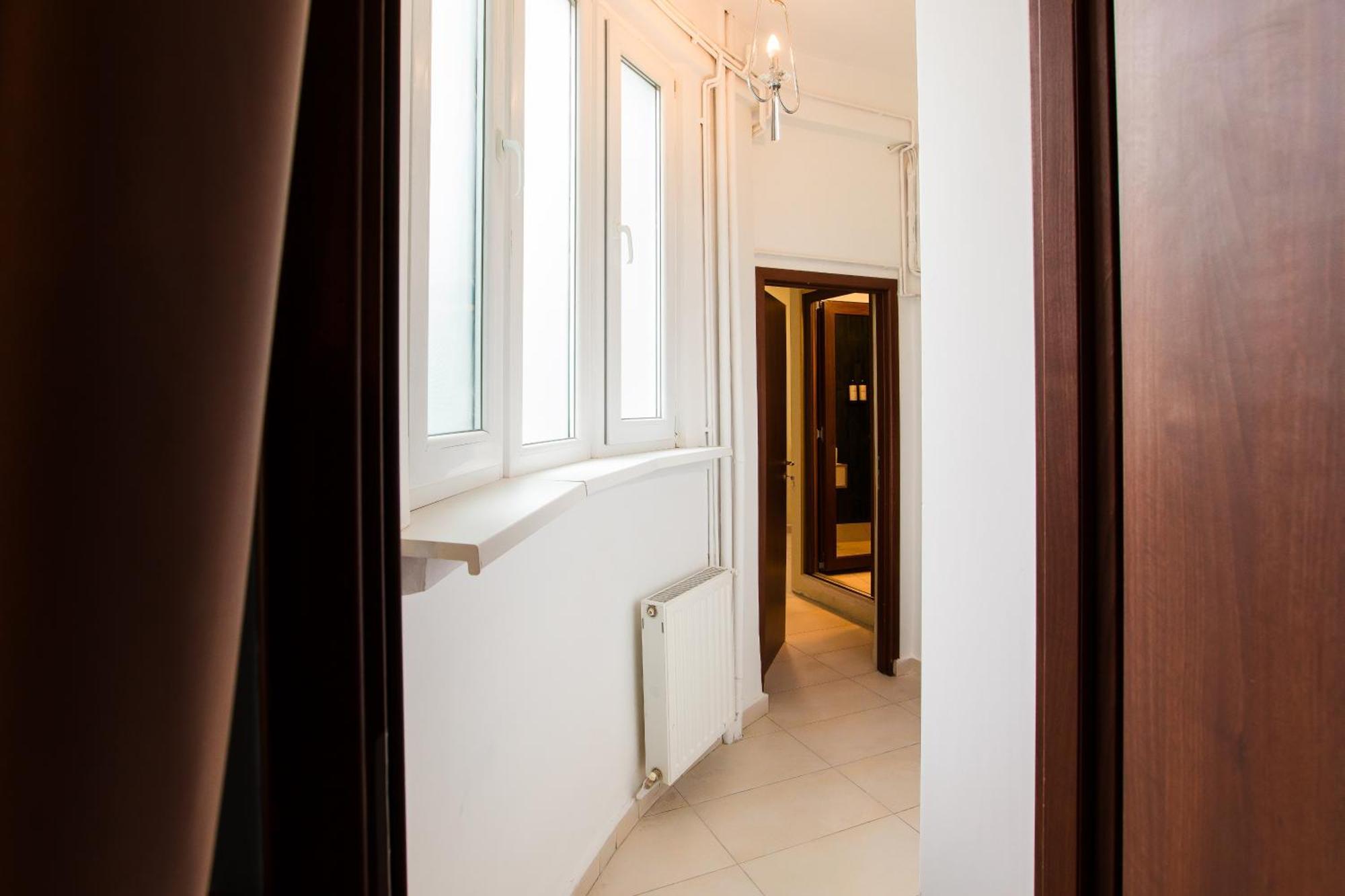 Highline Downtown Residences 6 Persons Family Apartament Bucureşti