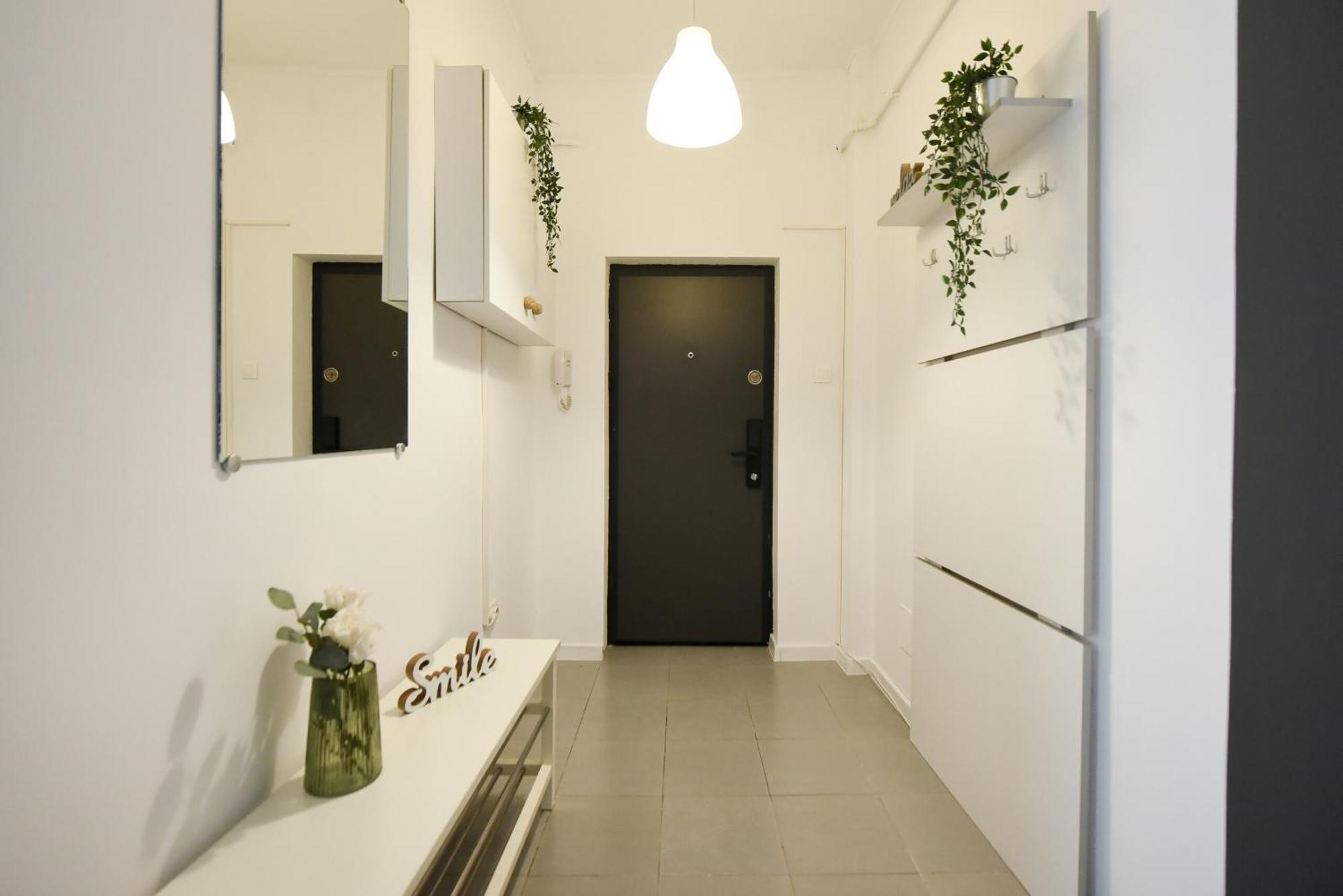 Cozy 2-bedroom Retreat In The Heart Of History Apartment *