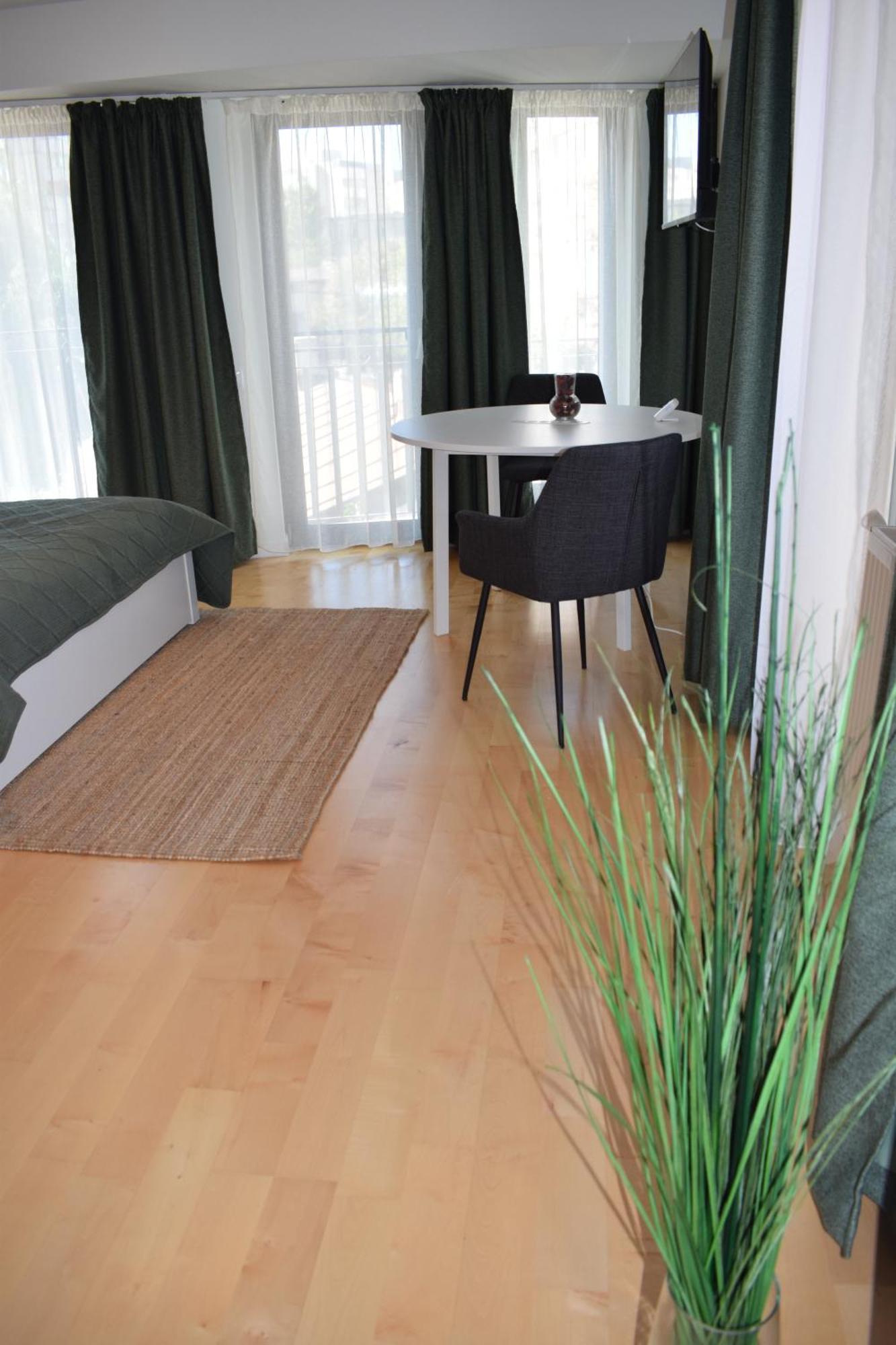 Nussbaumer Apartment *
