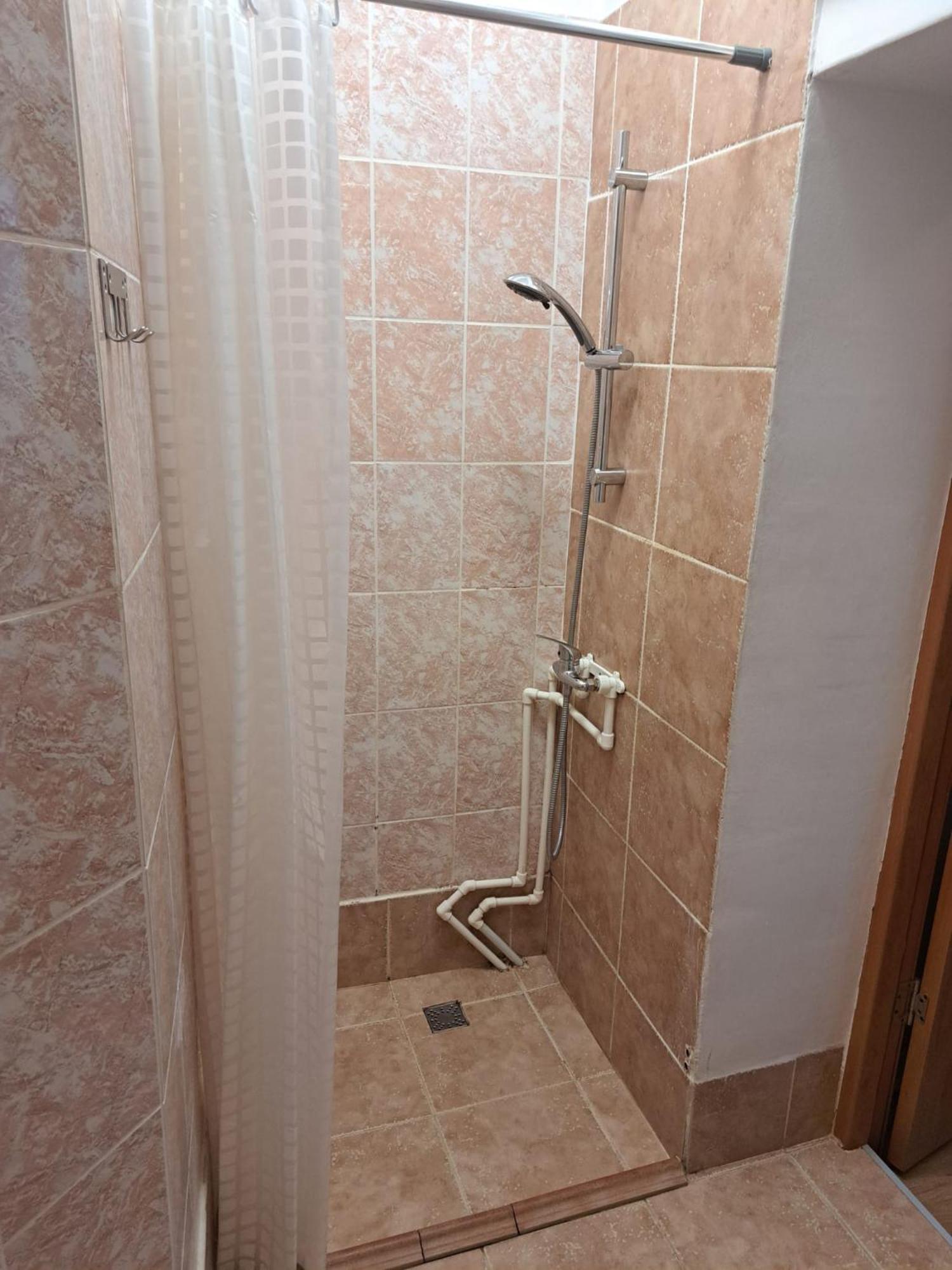Ris Piata Romana Guest house Bucharest