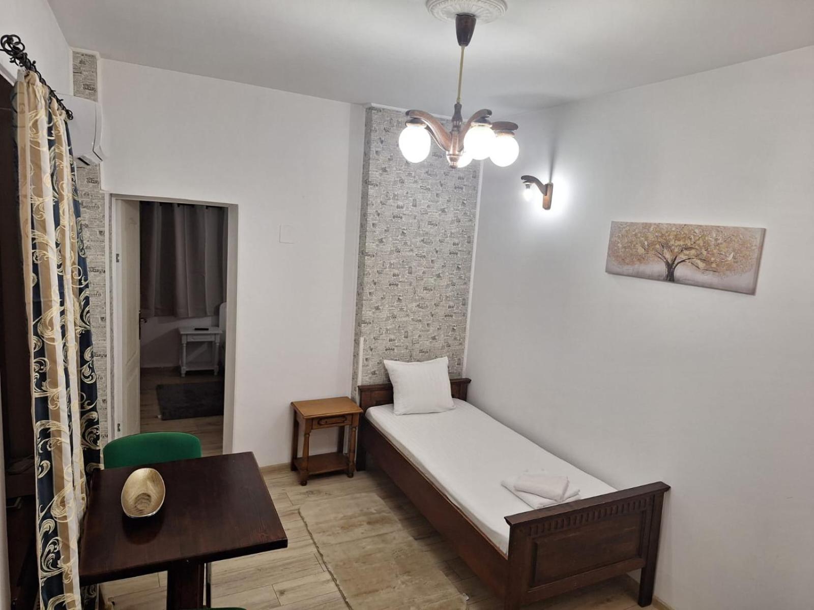 Guest house Ris Piata Romana Bucharest