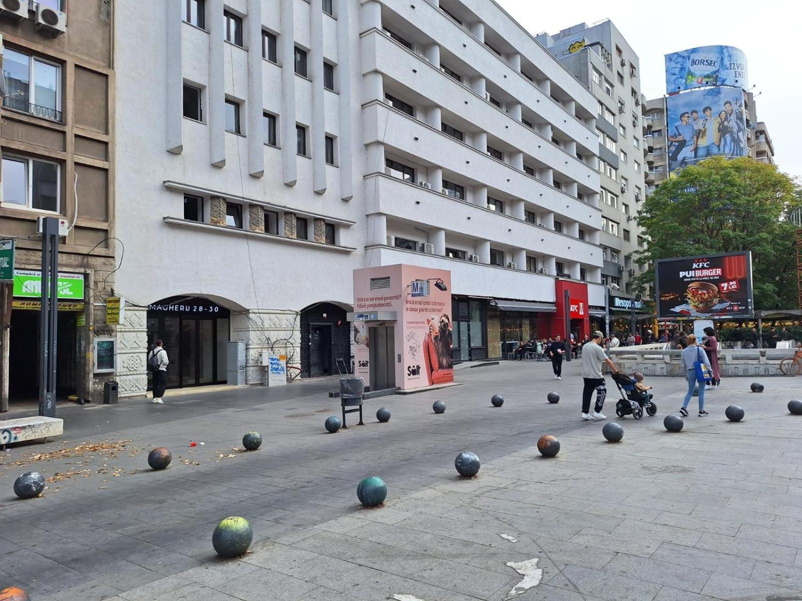 Ris Piata Romana Bucharest