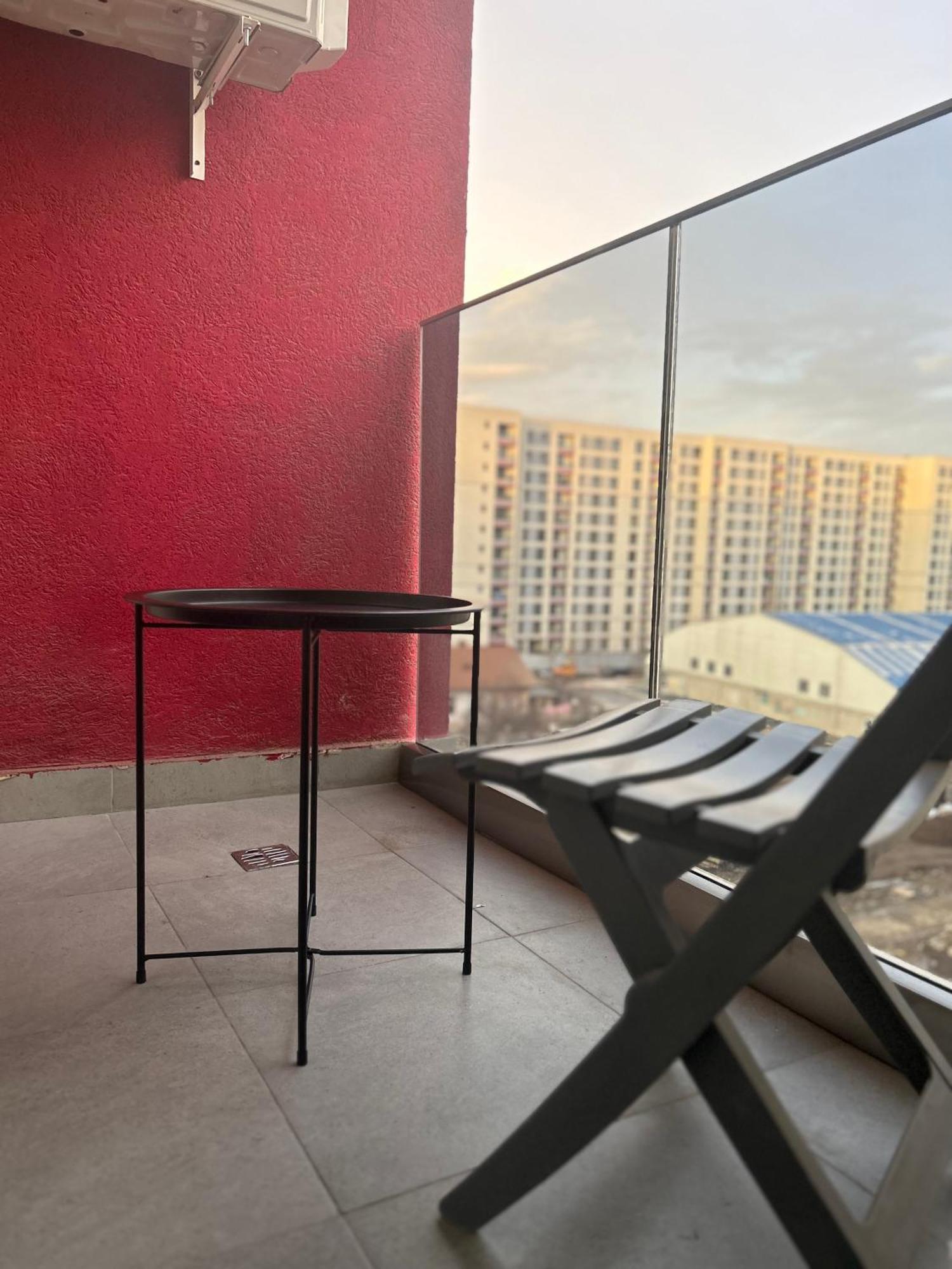 Apartament Stylish With Balcony At Exigent Plaza - 04 Bucureşti