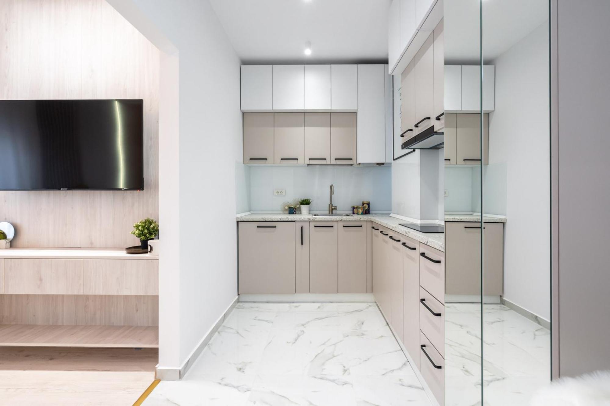 Elegant Escape With Balcony Calea Victoriei *