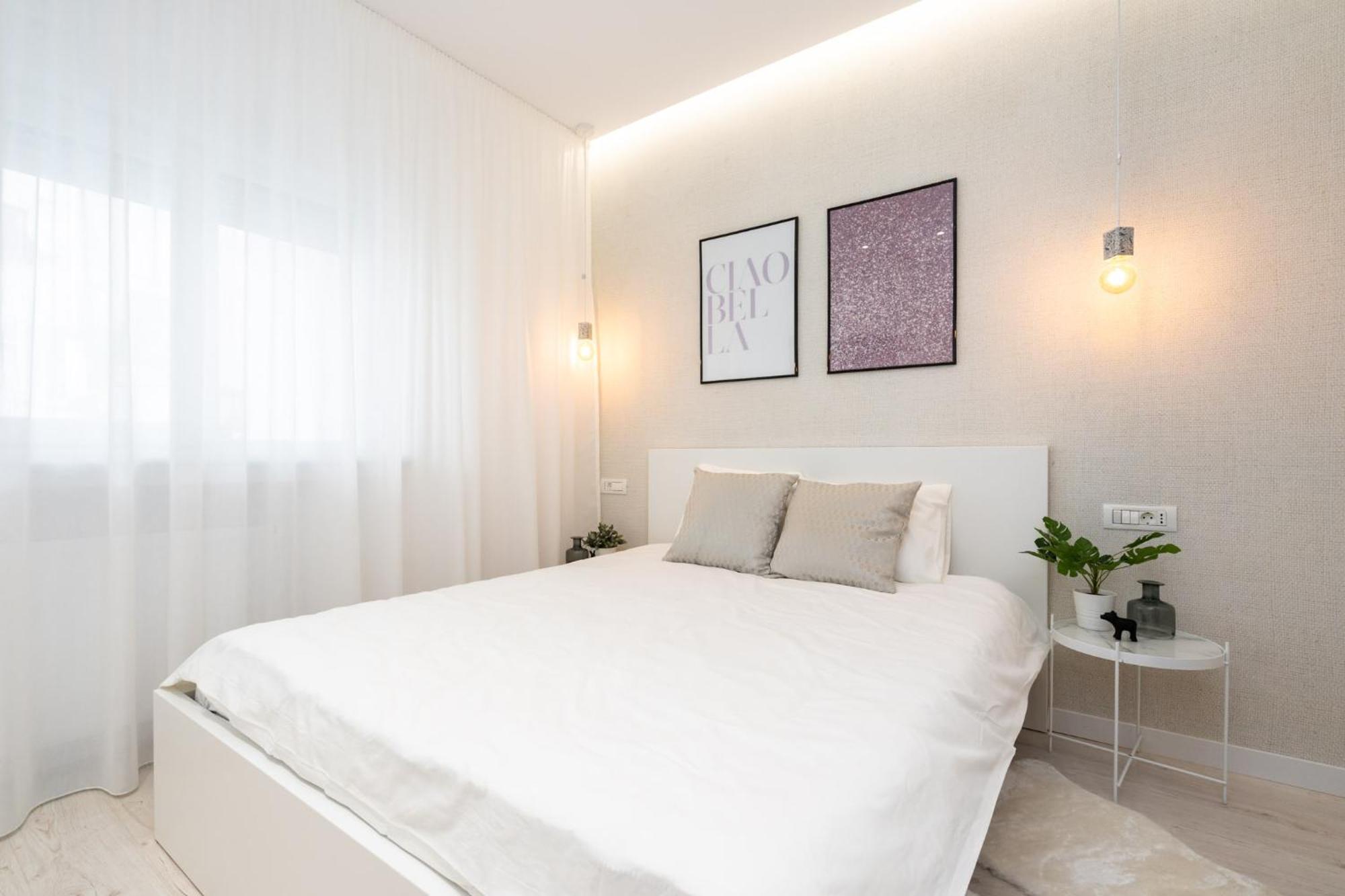 Elegant Escape With Balcony Calea Victoriei Bucharest