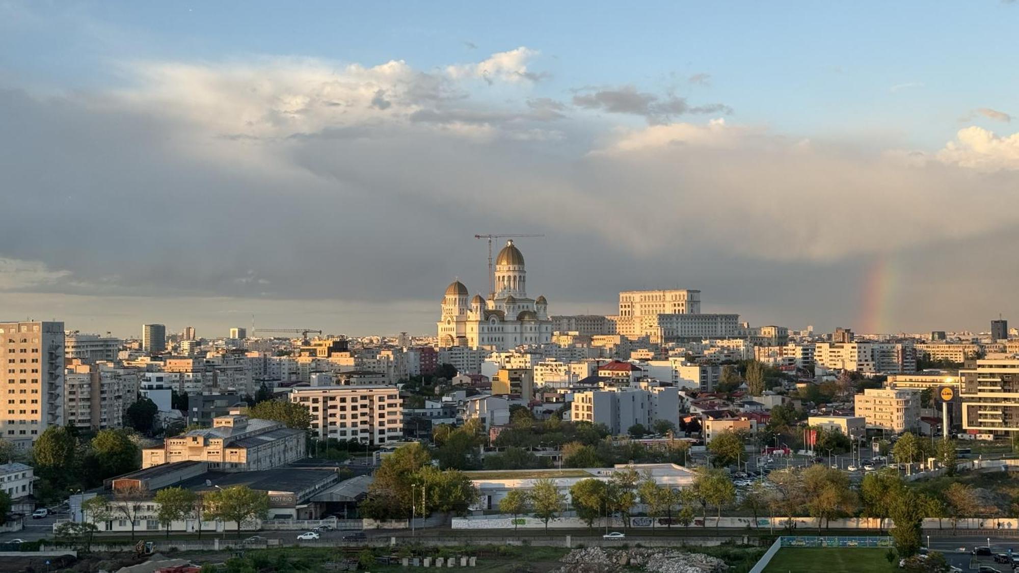 Perfect View At 11th Floor - Duplex Apartment Bucharest