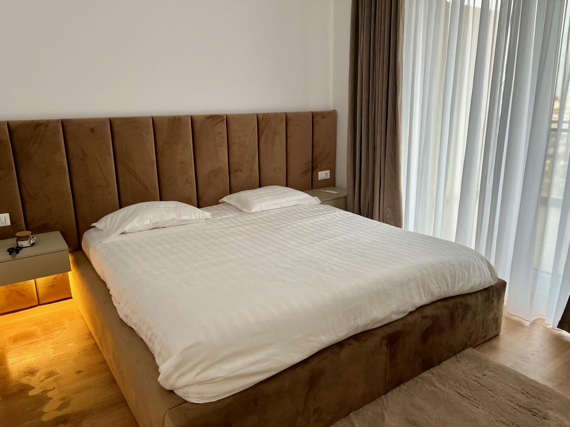 Perfect View At 11th Floor - Duplex Apartment *