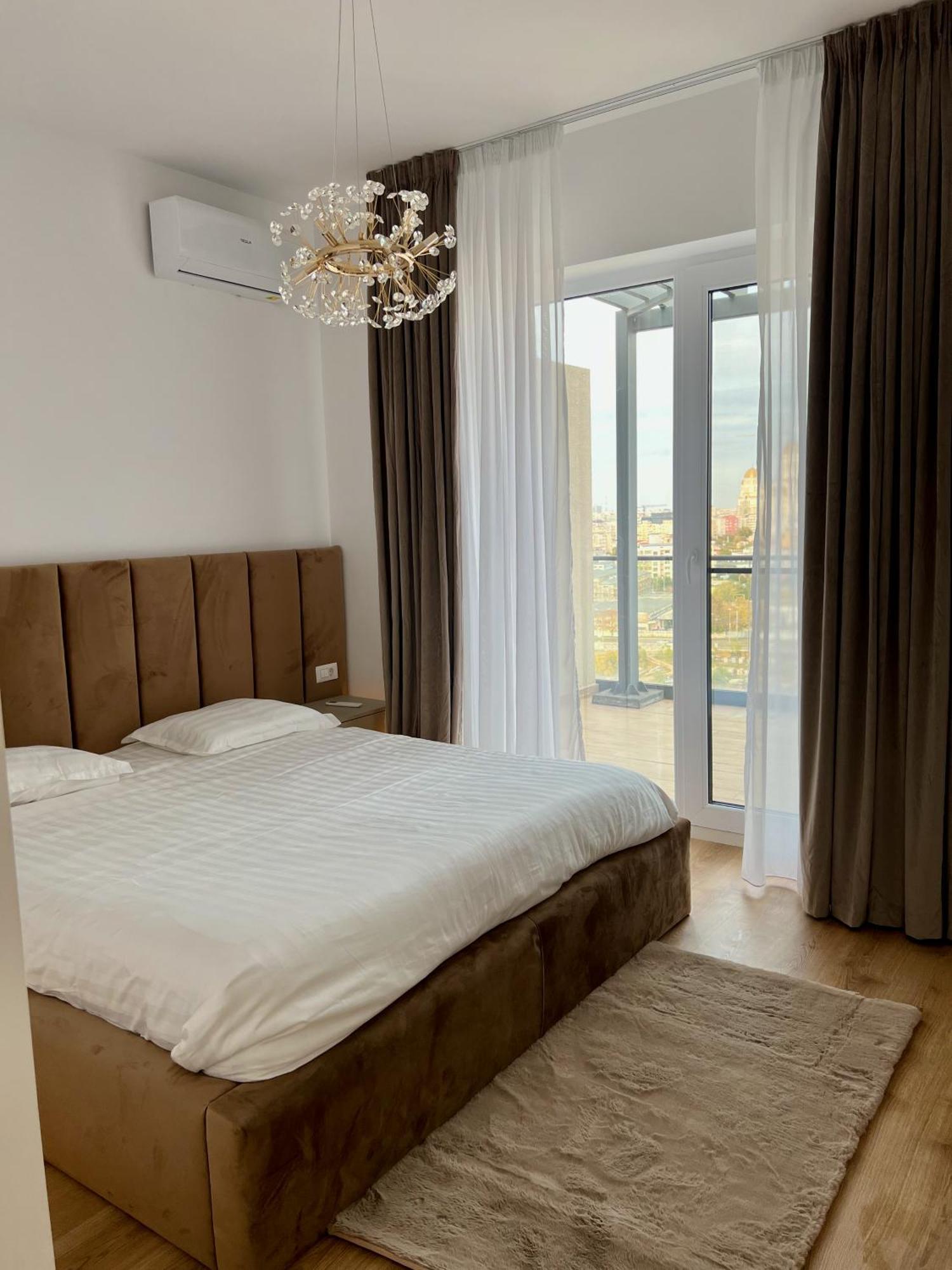 Perfect View At 11th Floor - Duplex Apartment Bucharest