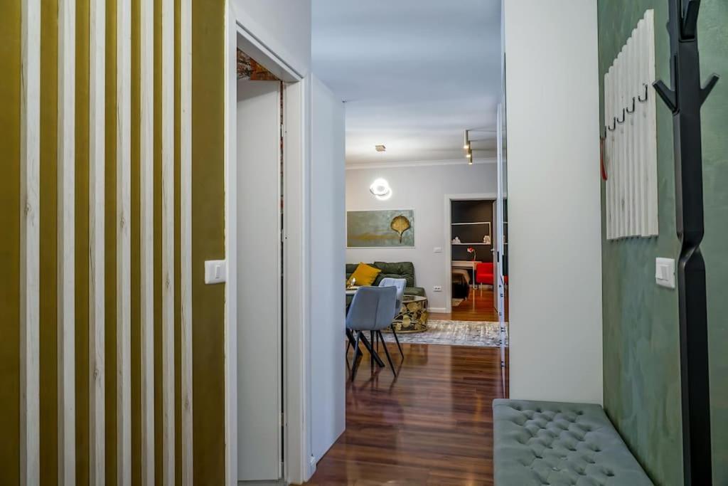 Chic 2br - Ateneu - Center * Bucharest