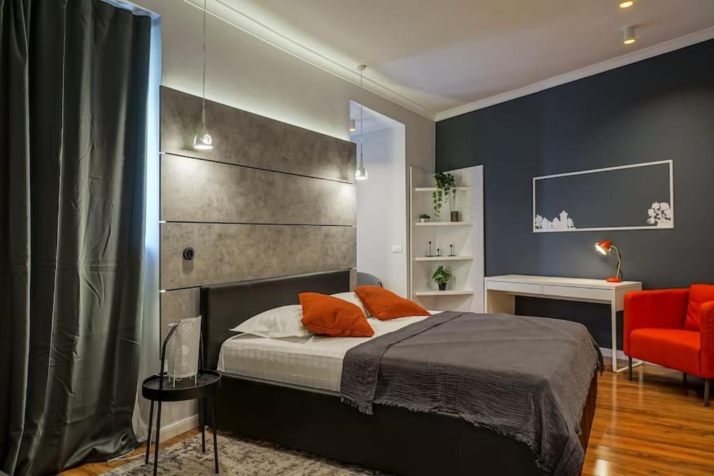 Chic 2br - Ateneu - Center Apartment Bucharest