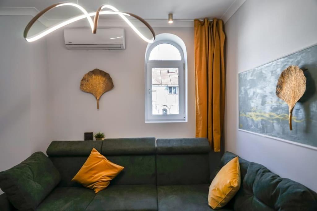 Chic 2br - Ateneu - Center Apartment