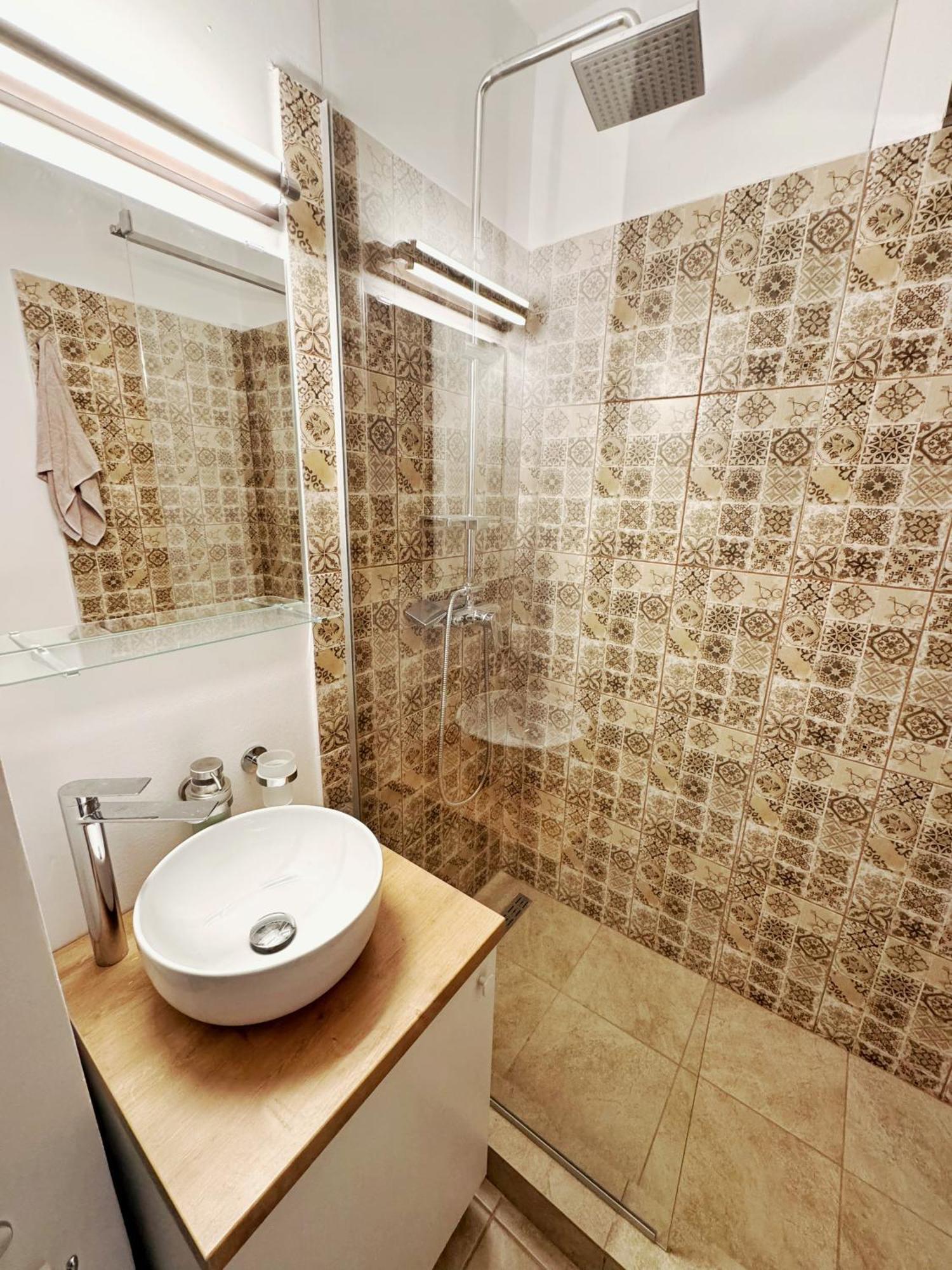 The Magistral - Downtown Apartment