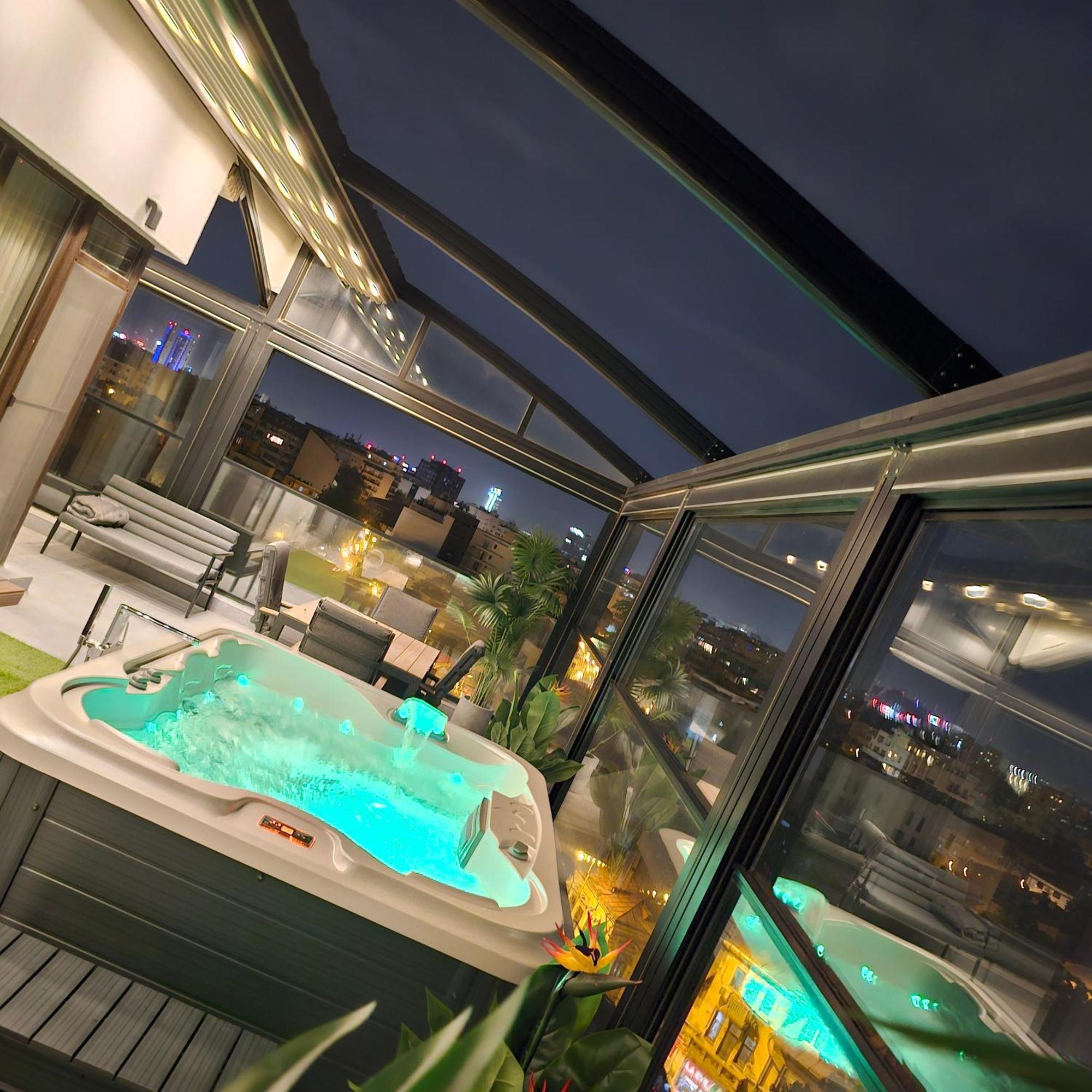 Apartment Crown Penthouse - Luxurious, & Vista , By Uni88 *