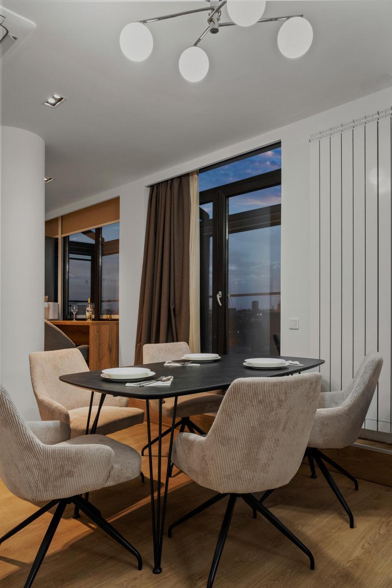 Apartment Crown Penthouse - Luxurious, & Vista , By Uni88